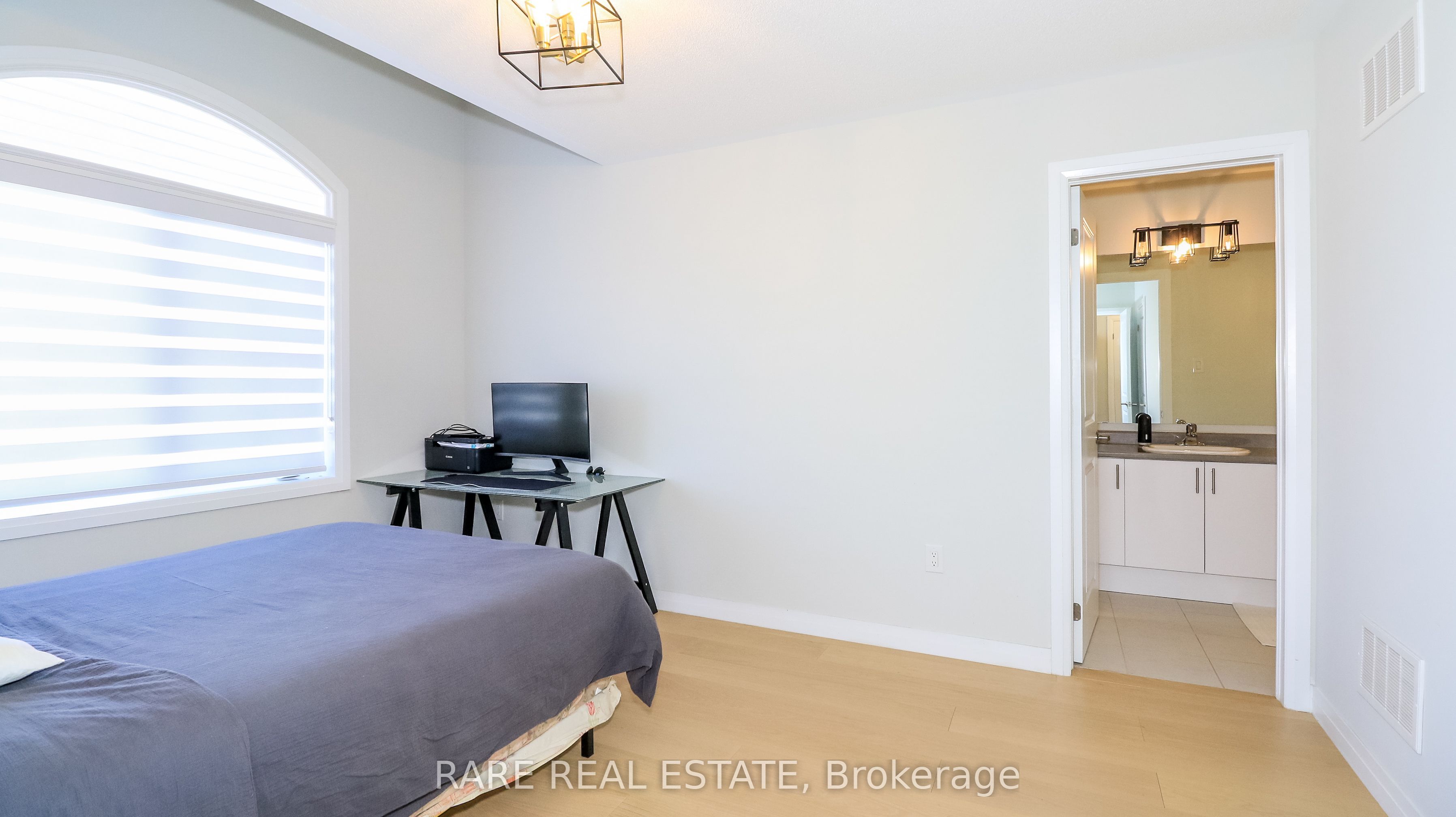 1710 Corsal Court S Property Photo 12