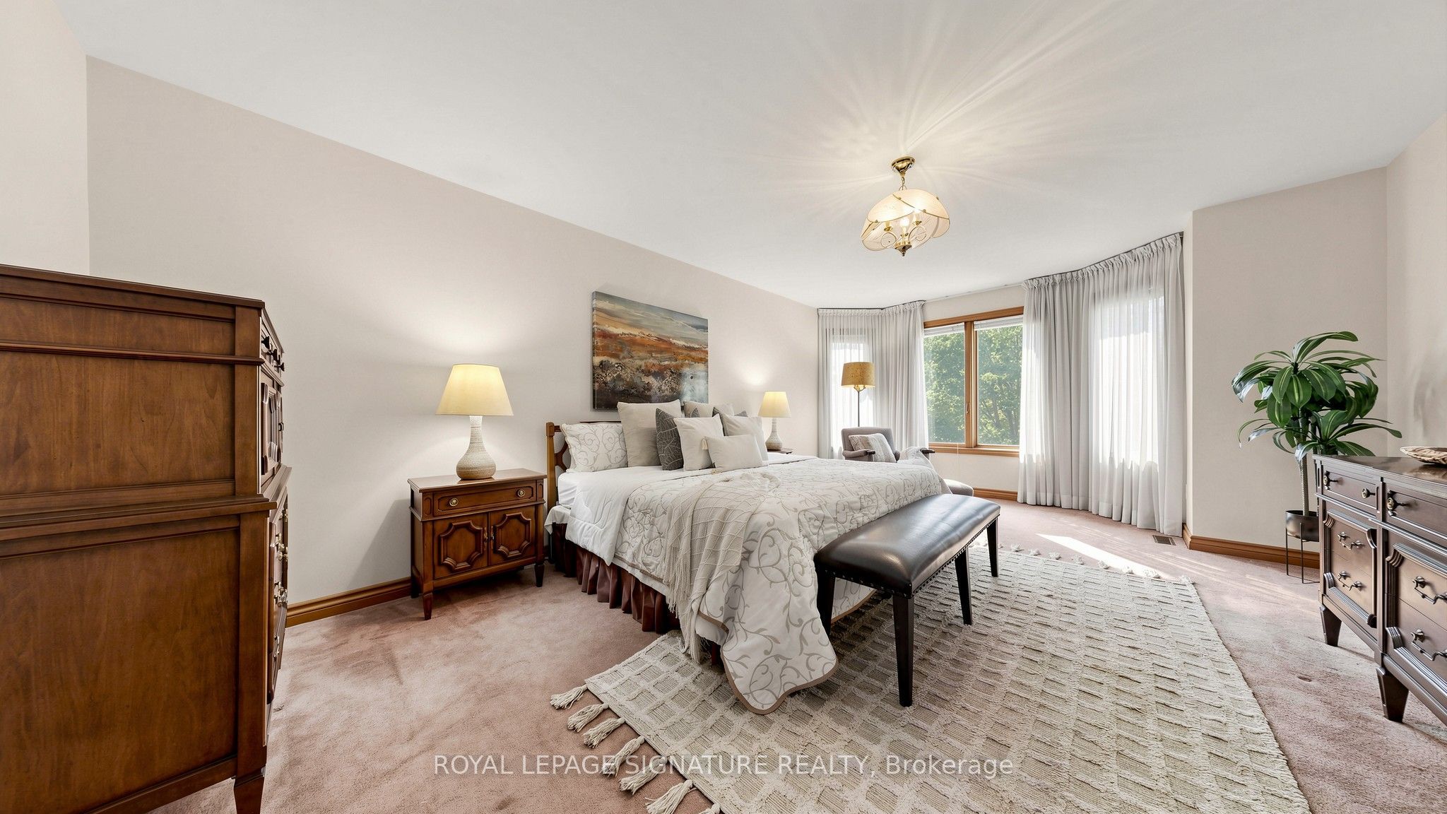 8 Royal Garden Boulevard Property Photo 20