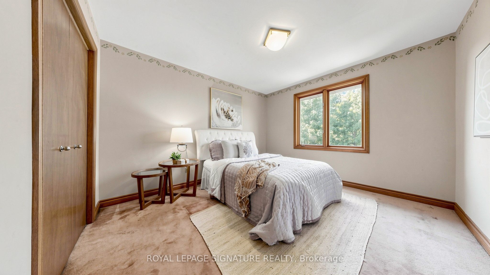 8 Royal Garden Boulevard Property Photo 31