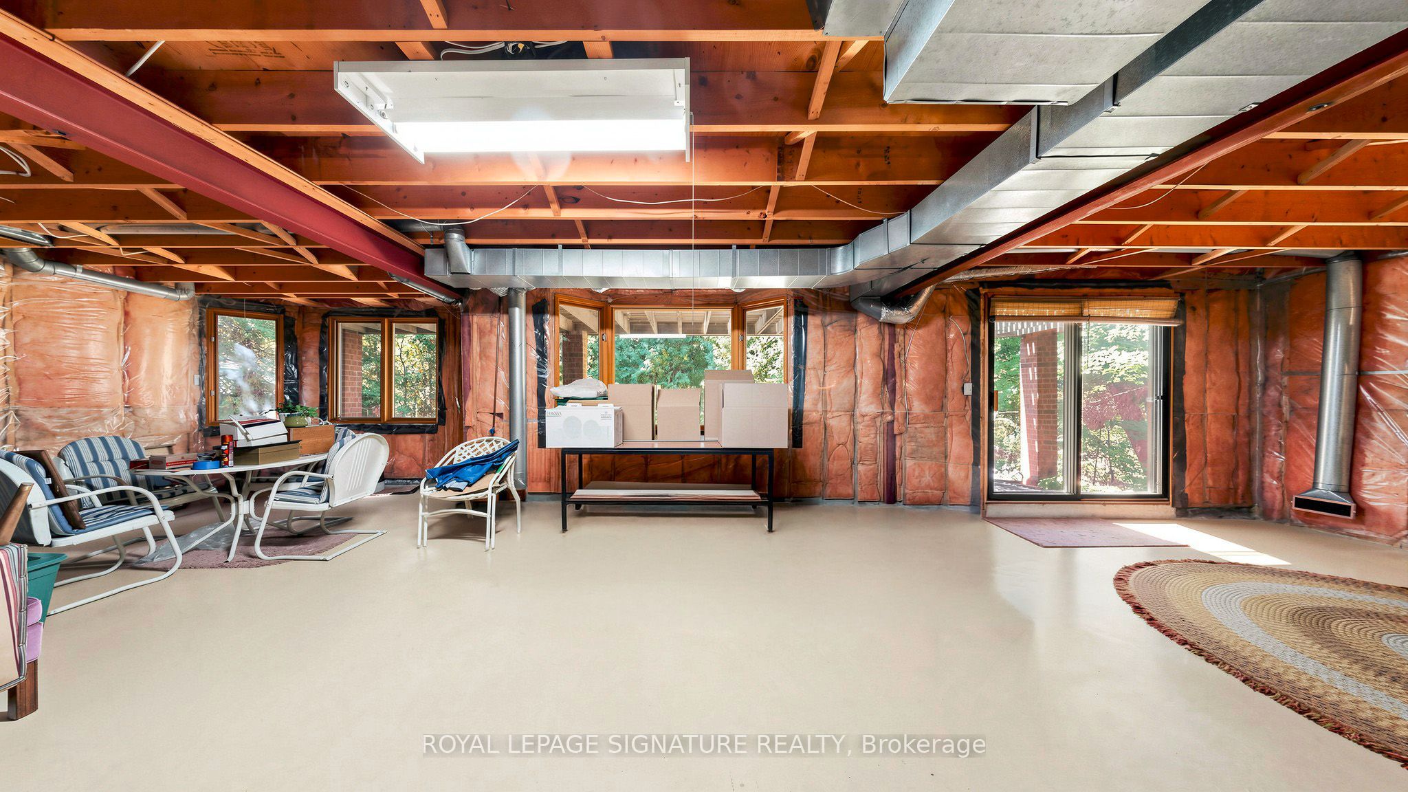 8 Royal Garden Boulevard Property Photo 37