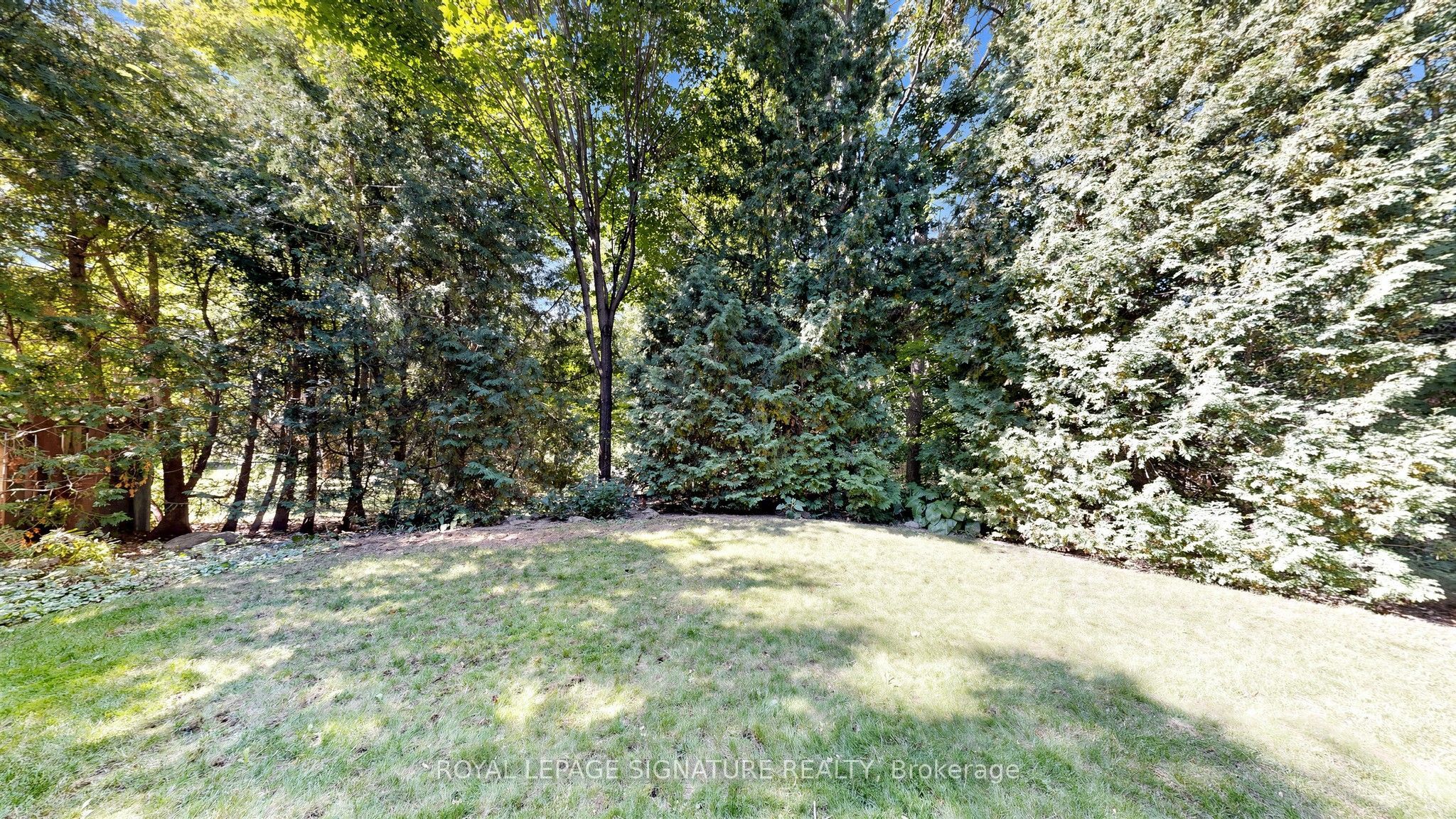 8 Royal Garden Boulevard Property Photo 40