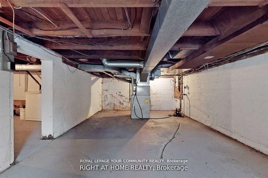 13066 Keele Street Property Photo 24