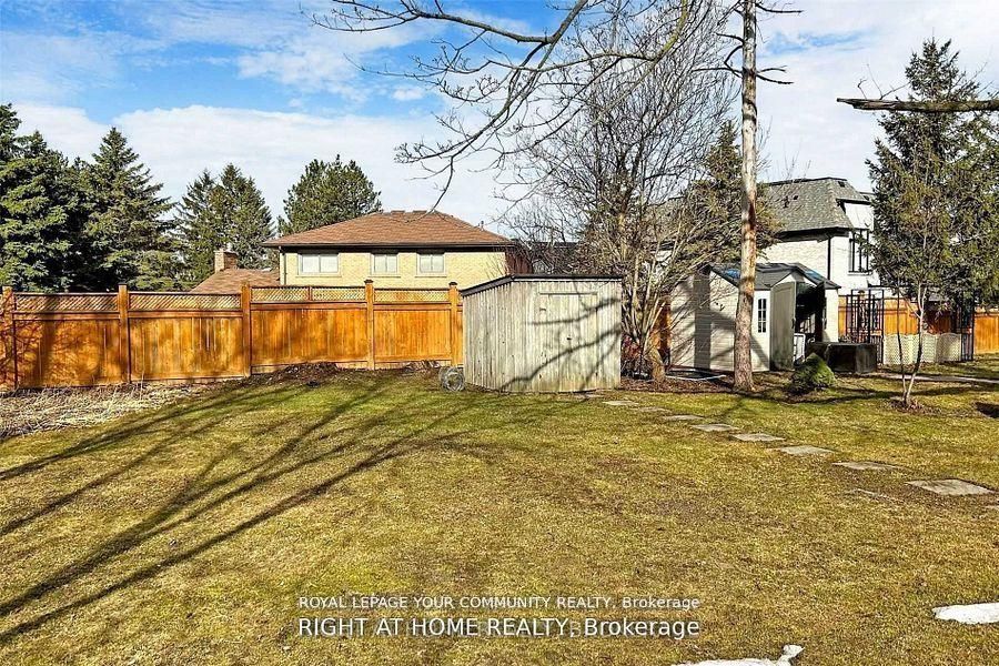 13066 Keele Street Property Photo 28