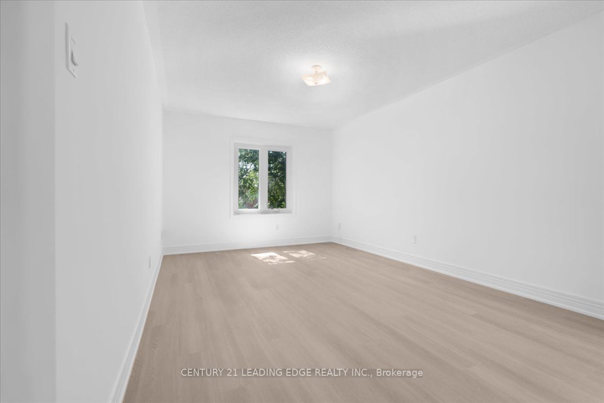 22 Fern Avenue Property Photo 27