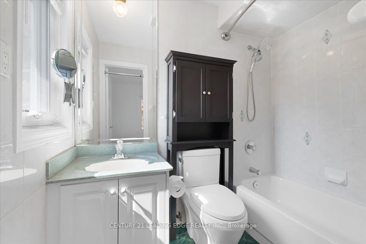 22 Fern Avenue Property Photo 34