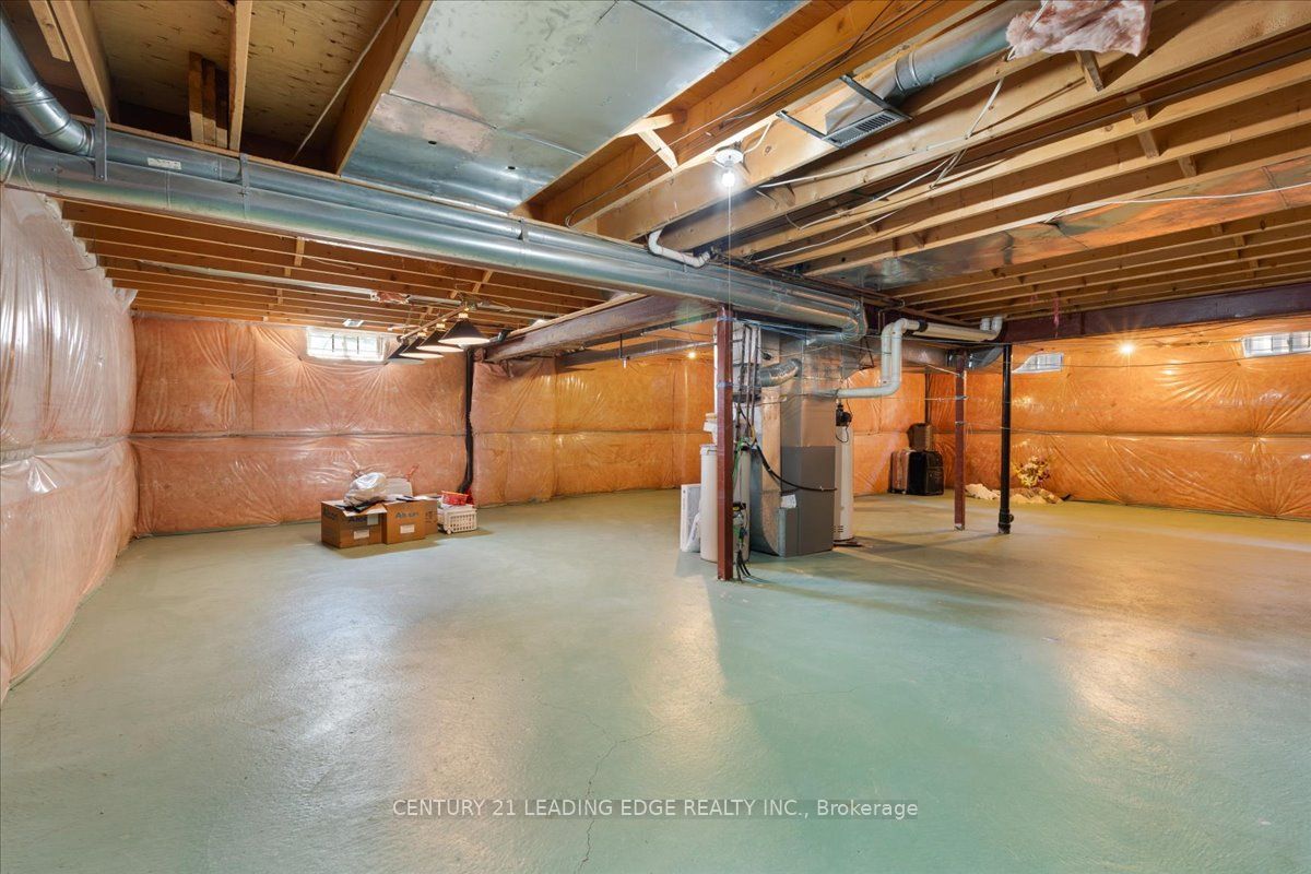 22 Fern Avenue Property Photo 38