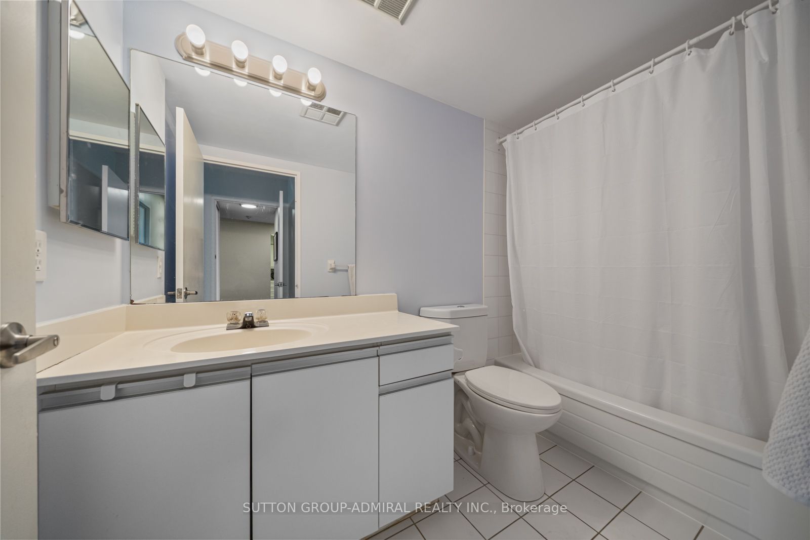 81 Townsgate Drive 1103 Property Photo 21