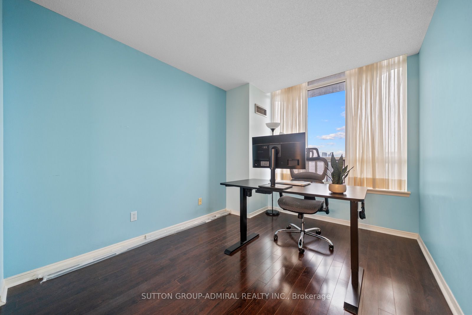 81 Townsgate Drive 1103 Property Photo 22