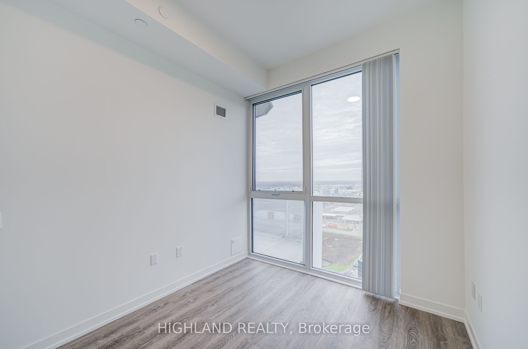 8 Interchange Way 2705 Property Photo 17
