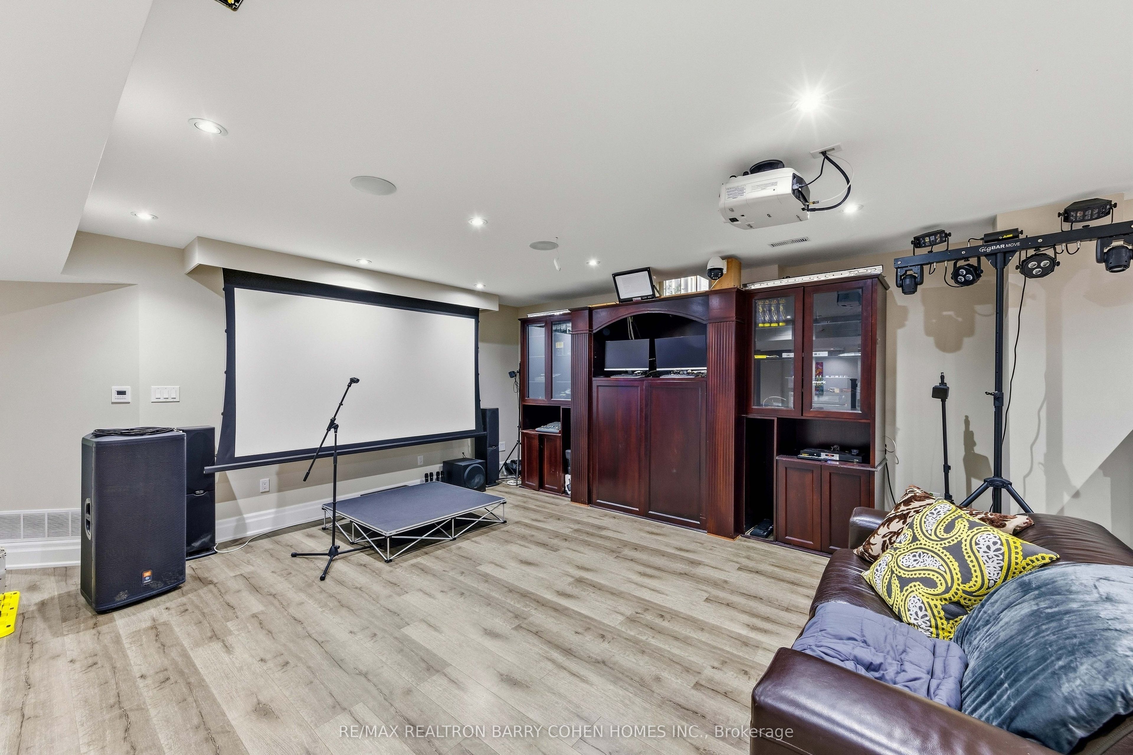 65 Parr Place Property Photo 42