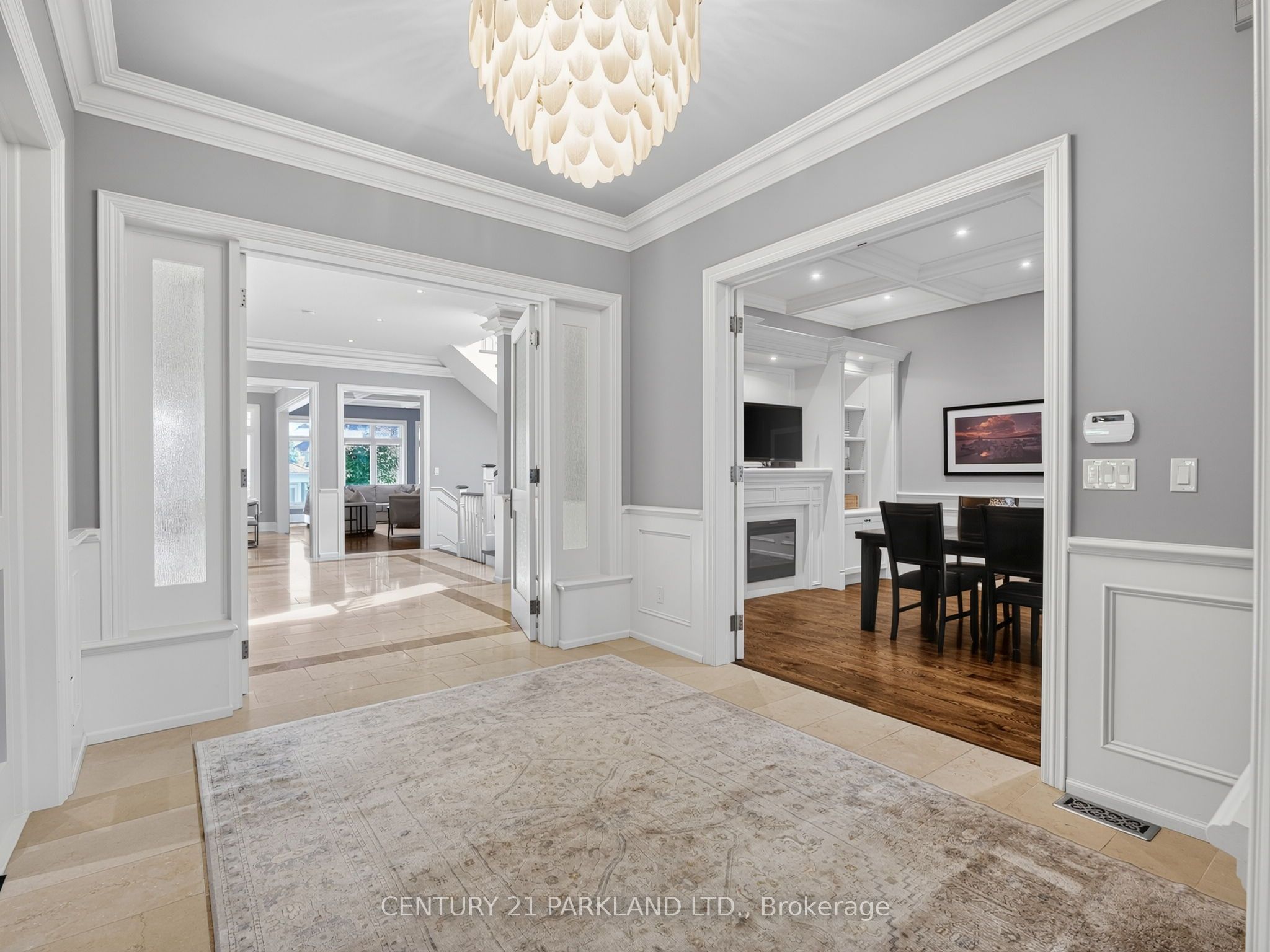 171 Oxford Street Property Photo 5