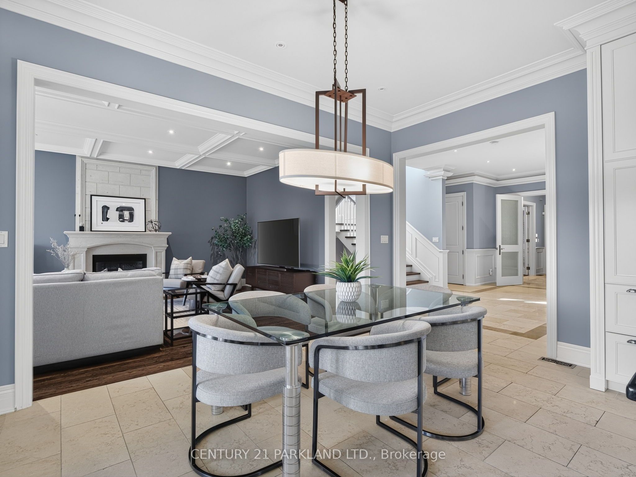 171 Oxford Street Property Photo 18
