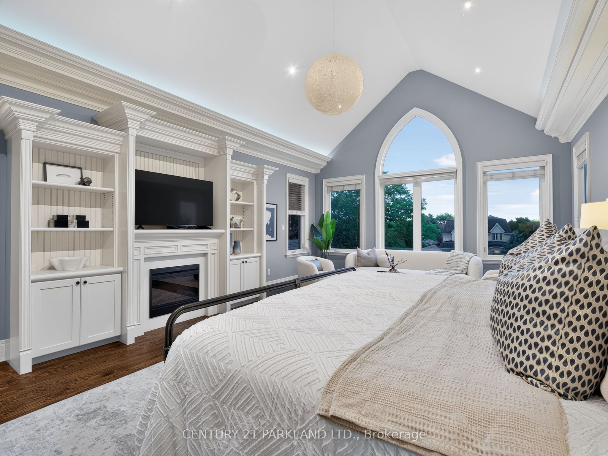 171 Oxford Street Property Photo 25