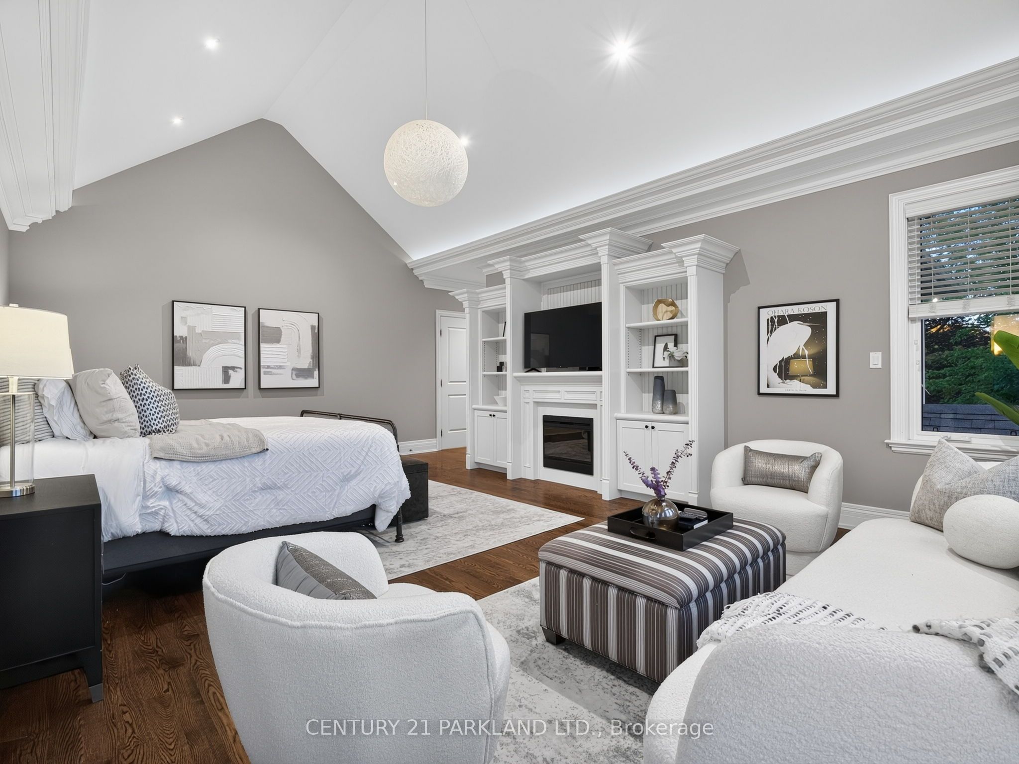 171 Oxford Street Property Photo 27