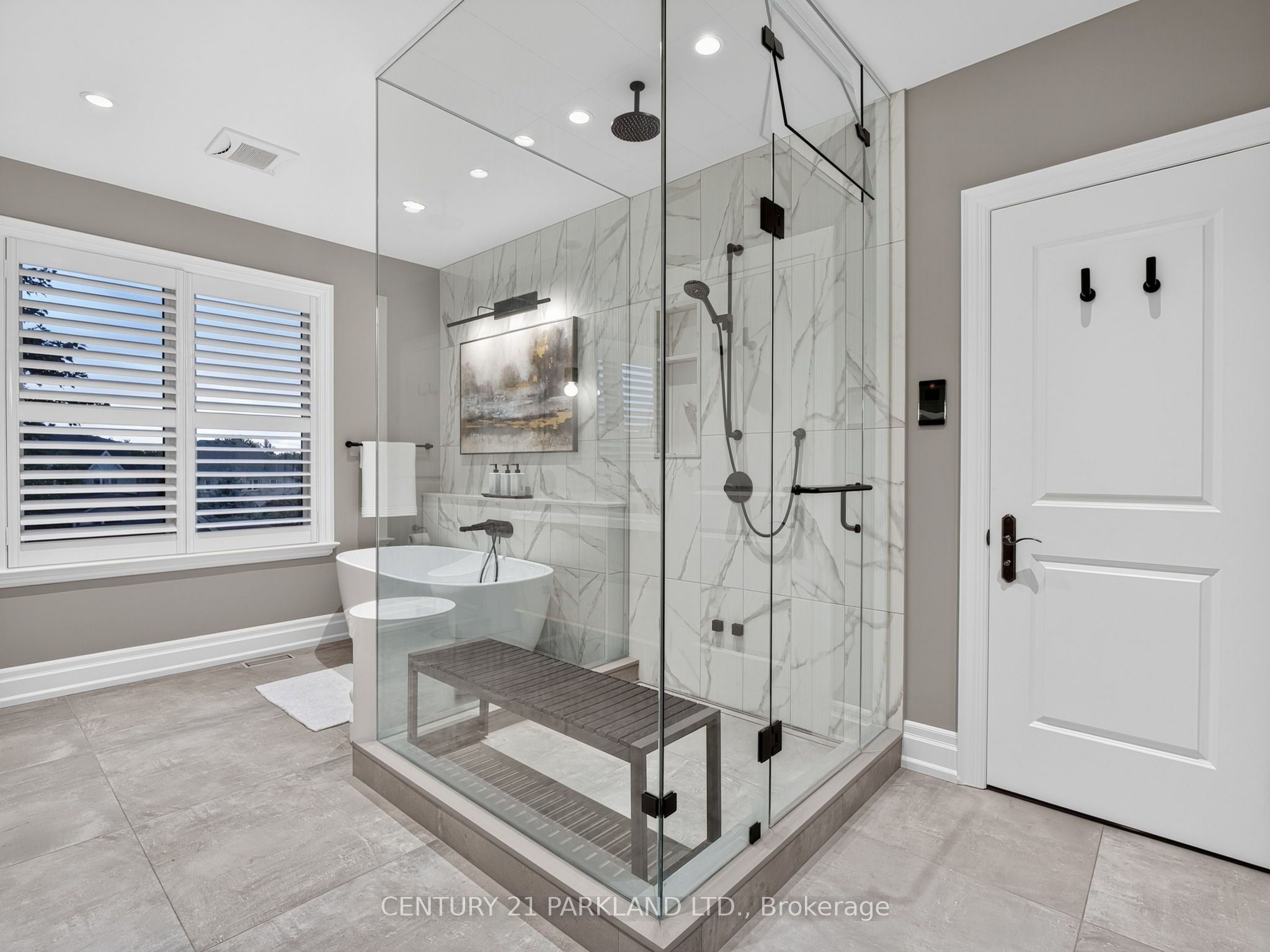 171 Oxford Street Property Photo 31