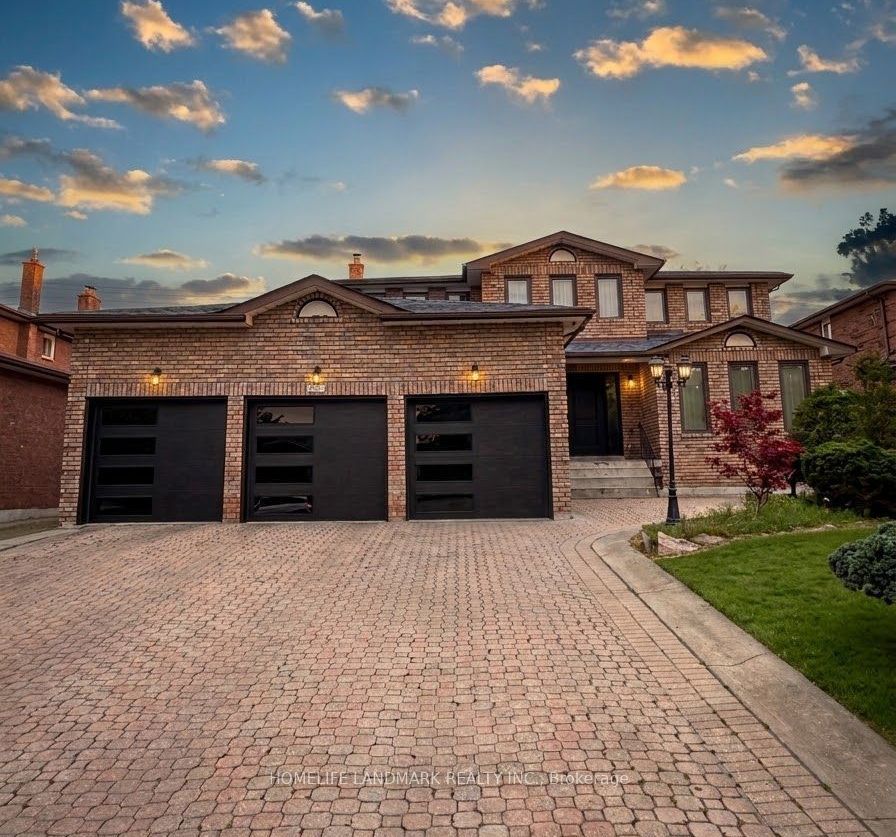 11 Ravenhill Crescent