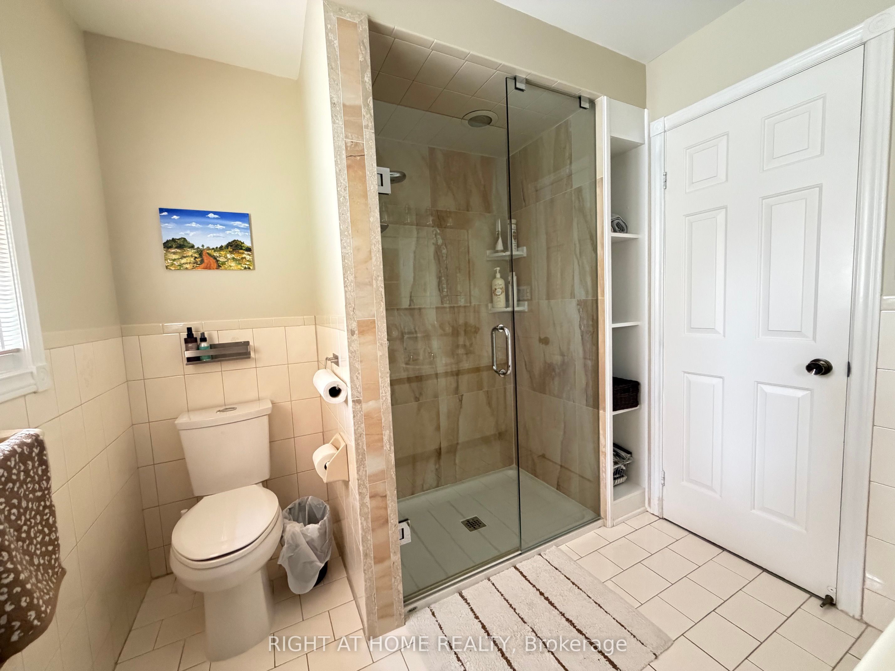 17 Piccadilly Road Property Photo 28