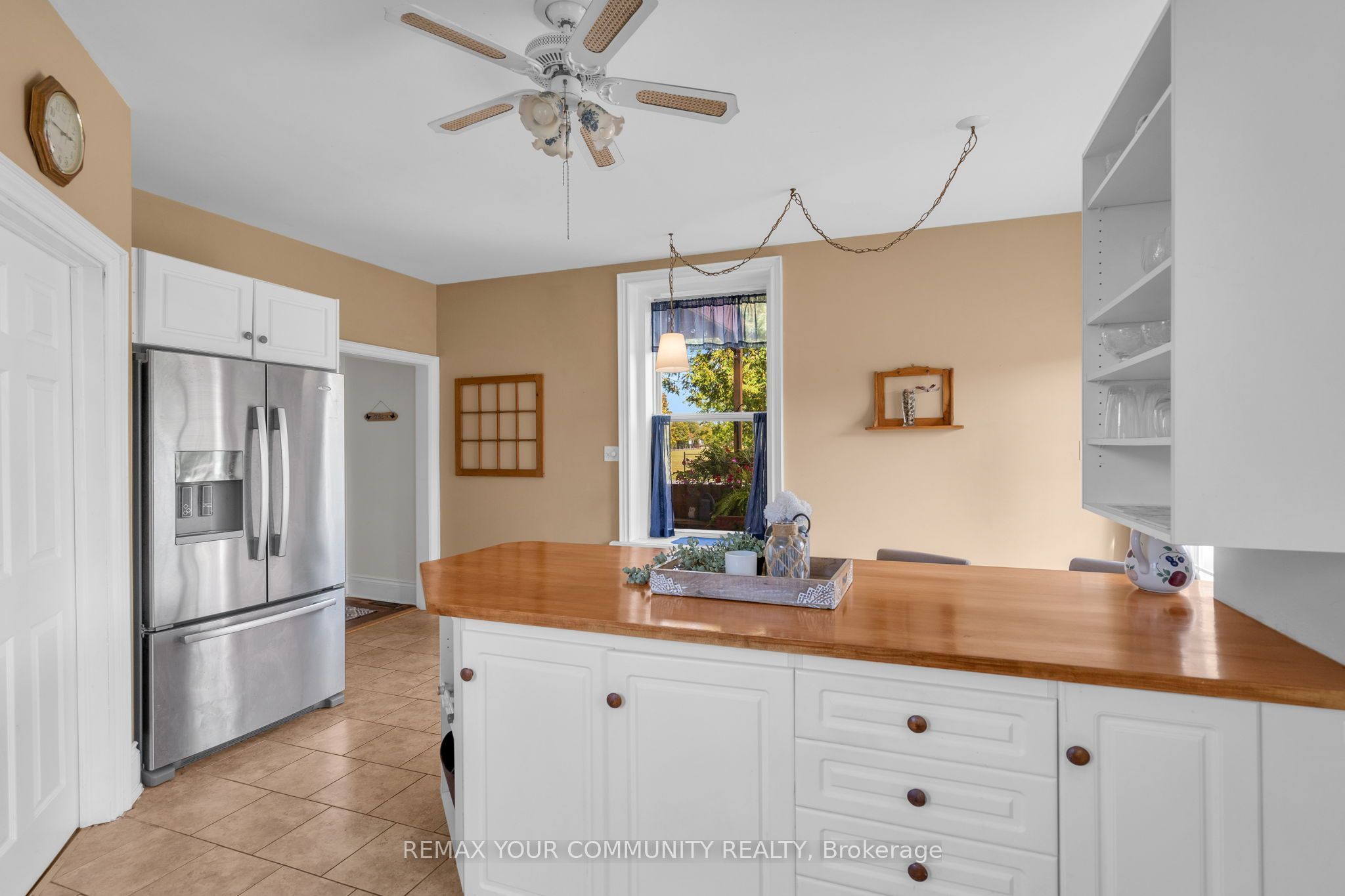 351 Hedge Road Property Photo 17