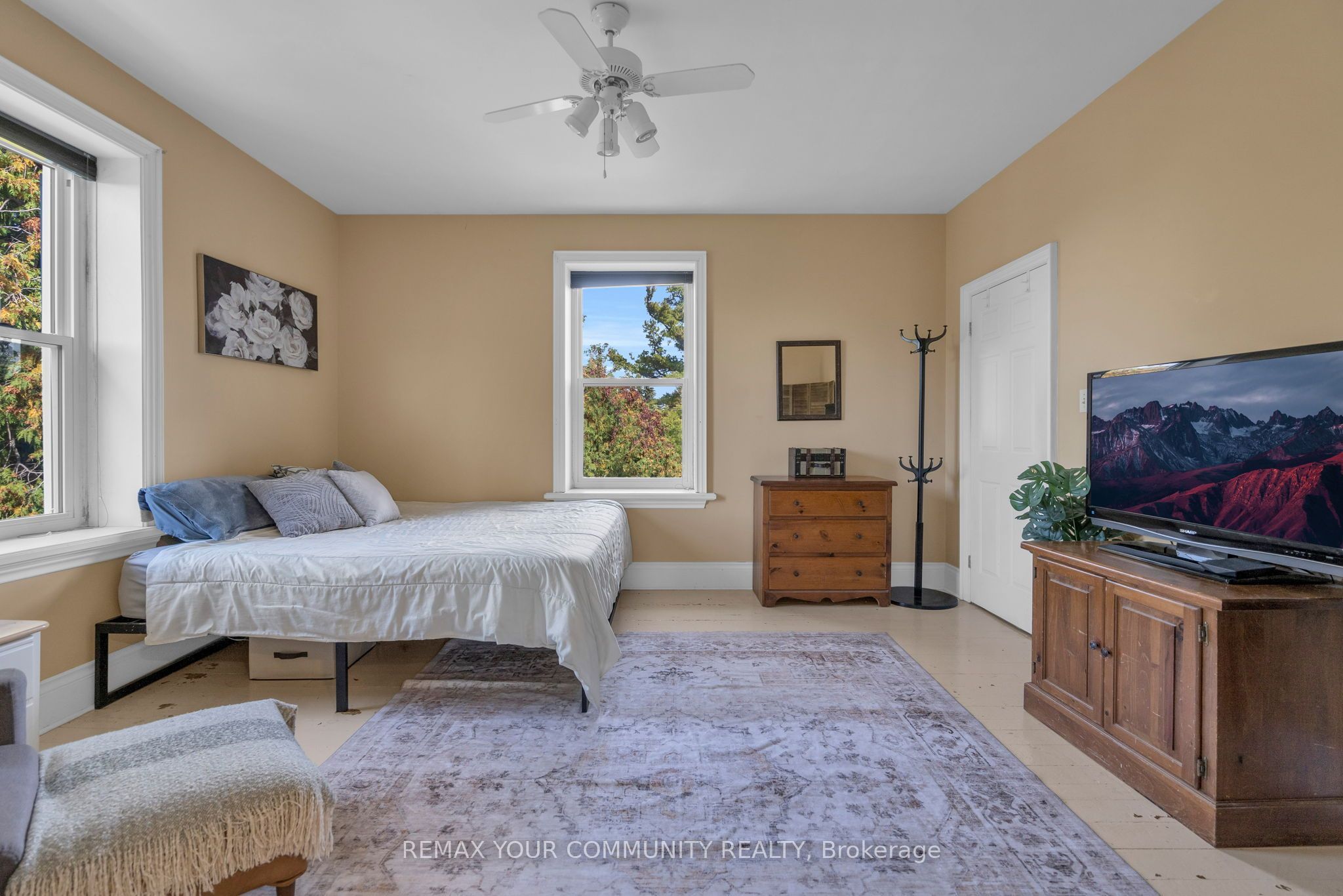 351 Hedge Road Property Photo 19