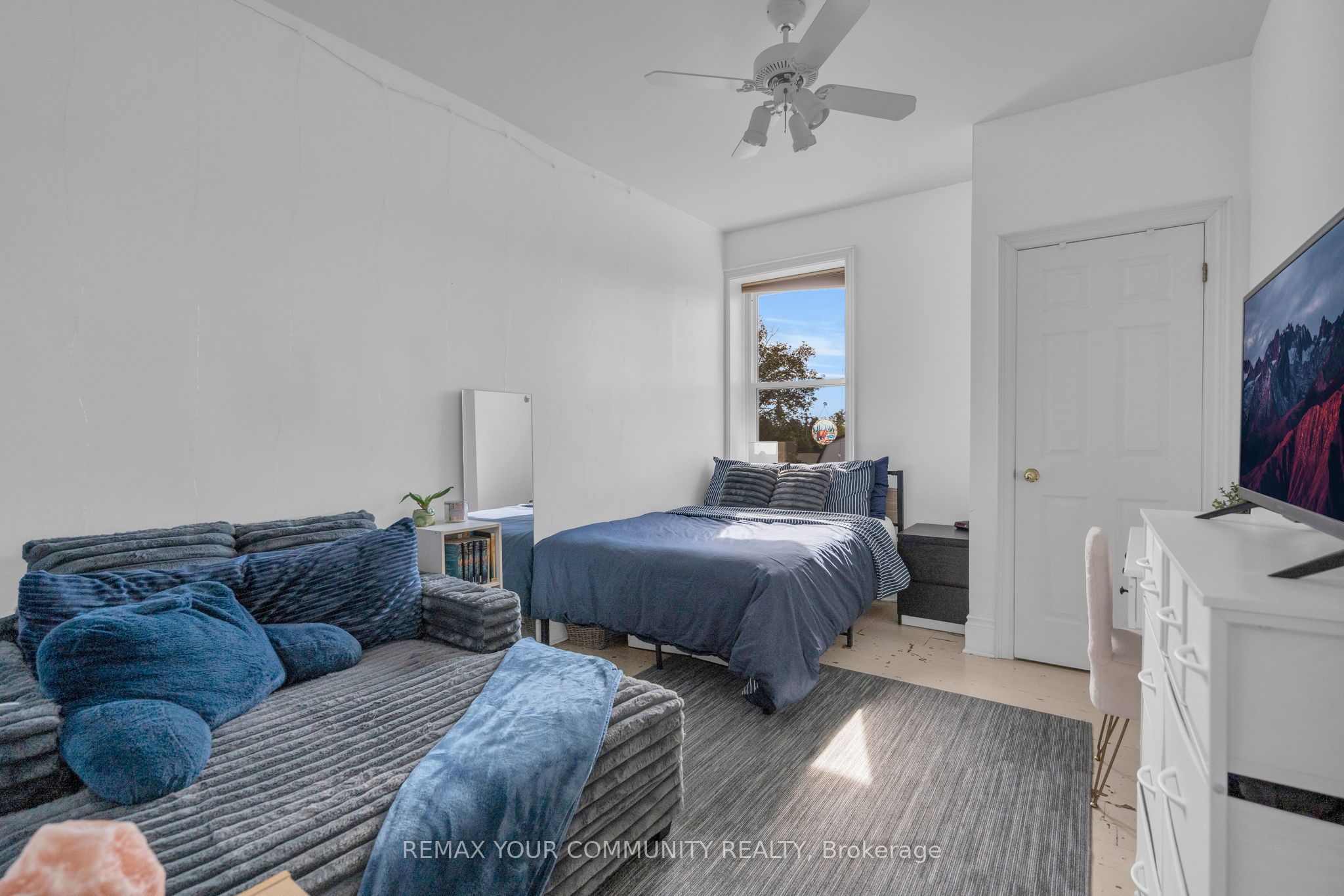 351 Hedge Road Property Photo 22