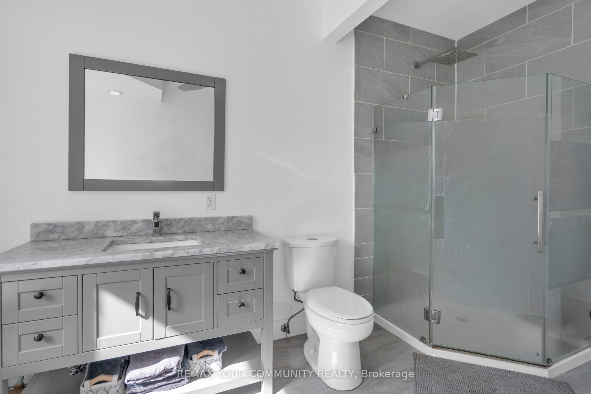 351 Hedge Road Property Photo 24