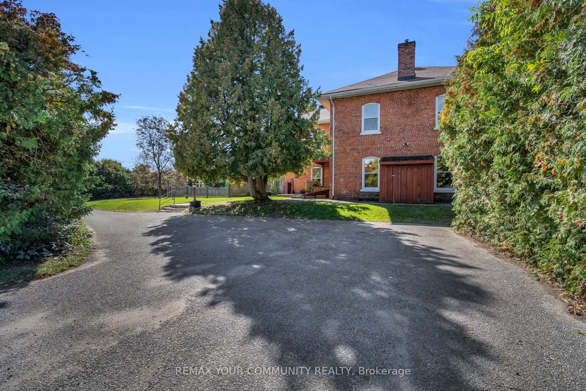 351 Hedge Road Property Photo 36
