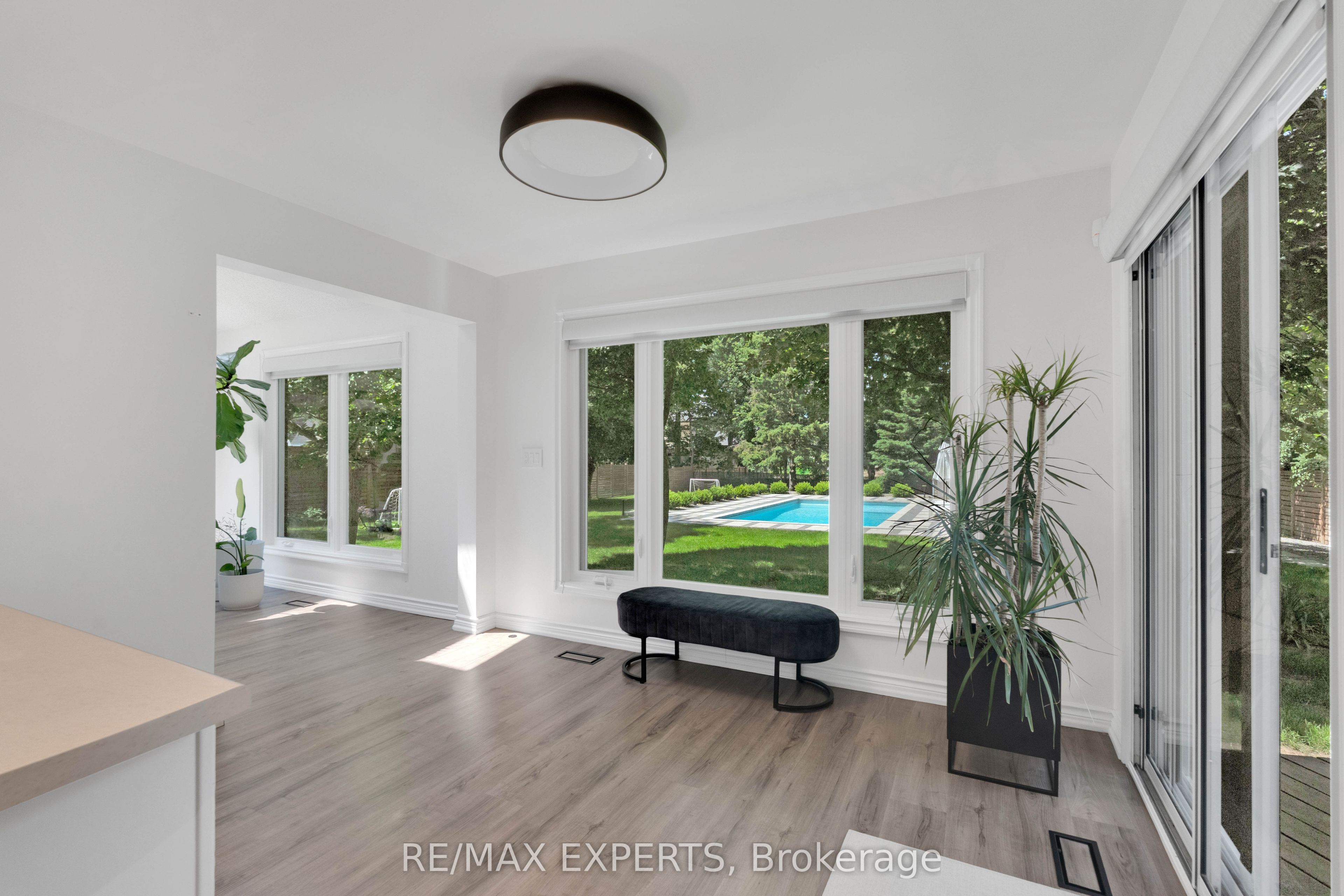 160 Burton Grove Property Photo 8