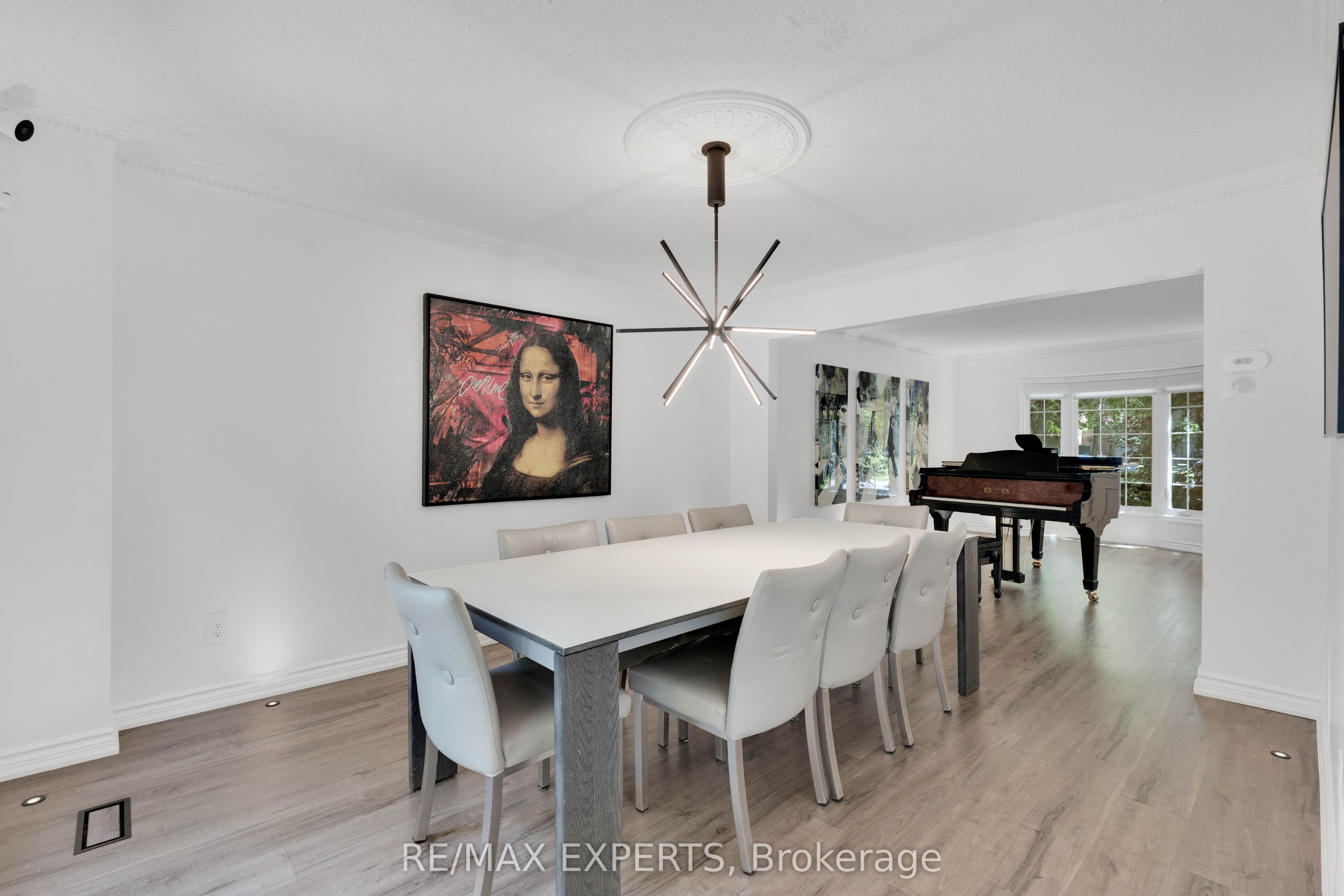 160 Burton Grove Property Photo 9
