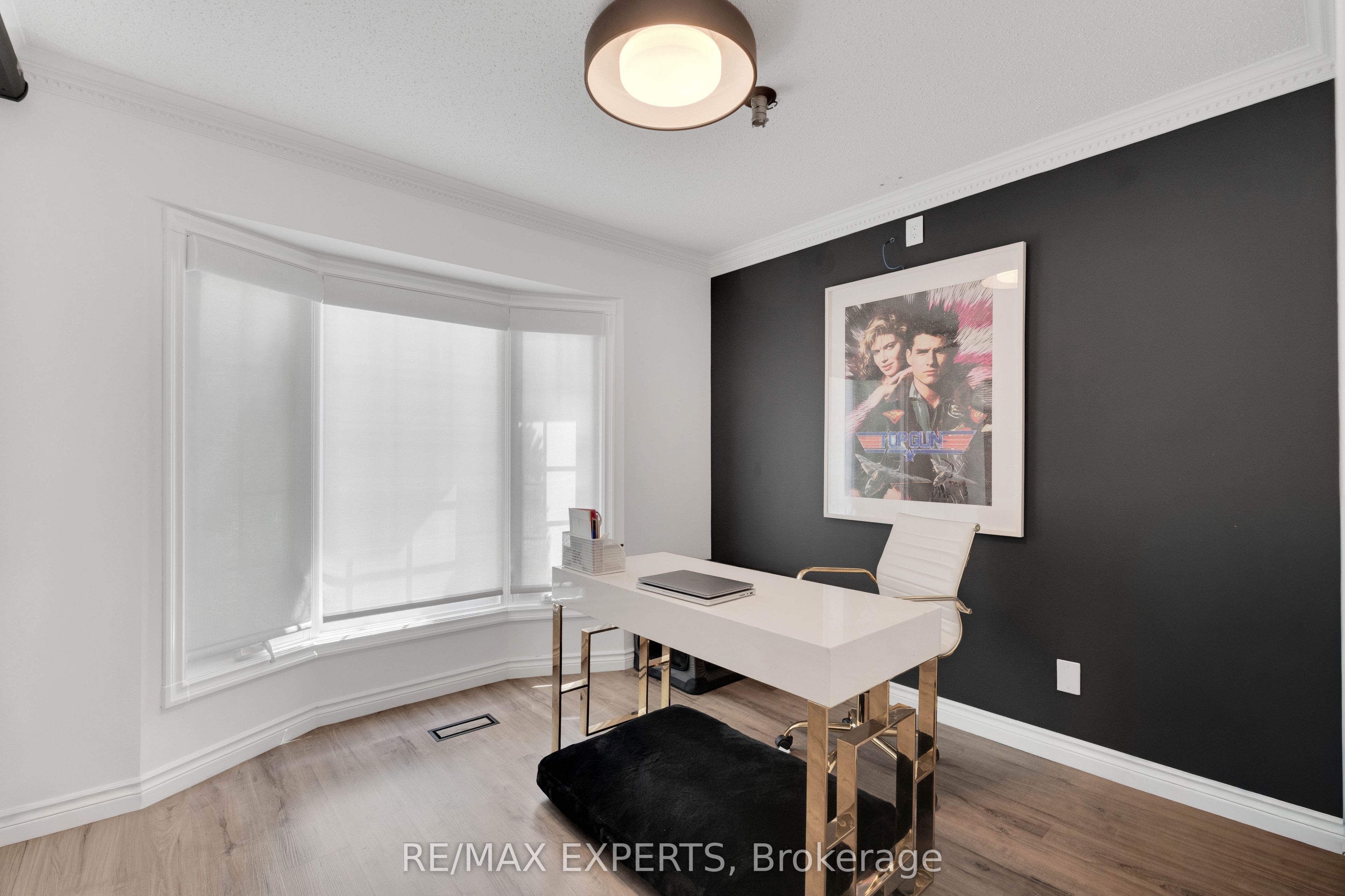 160 Burton Grove Property Photo 12