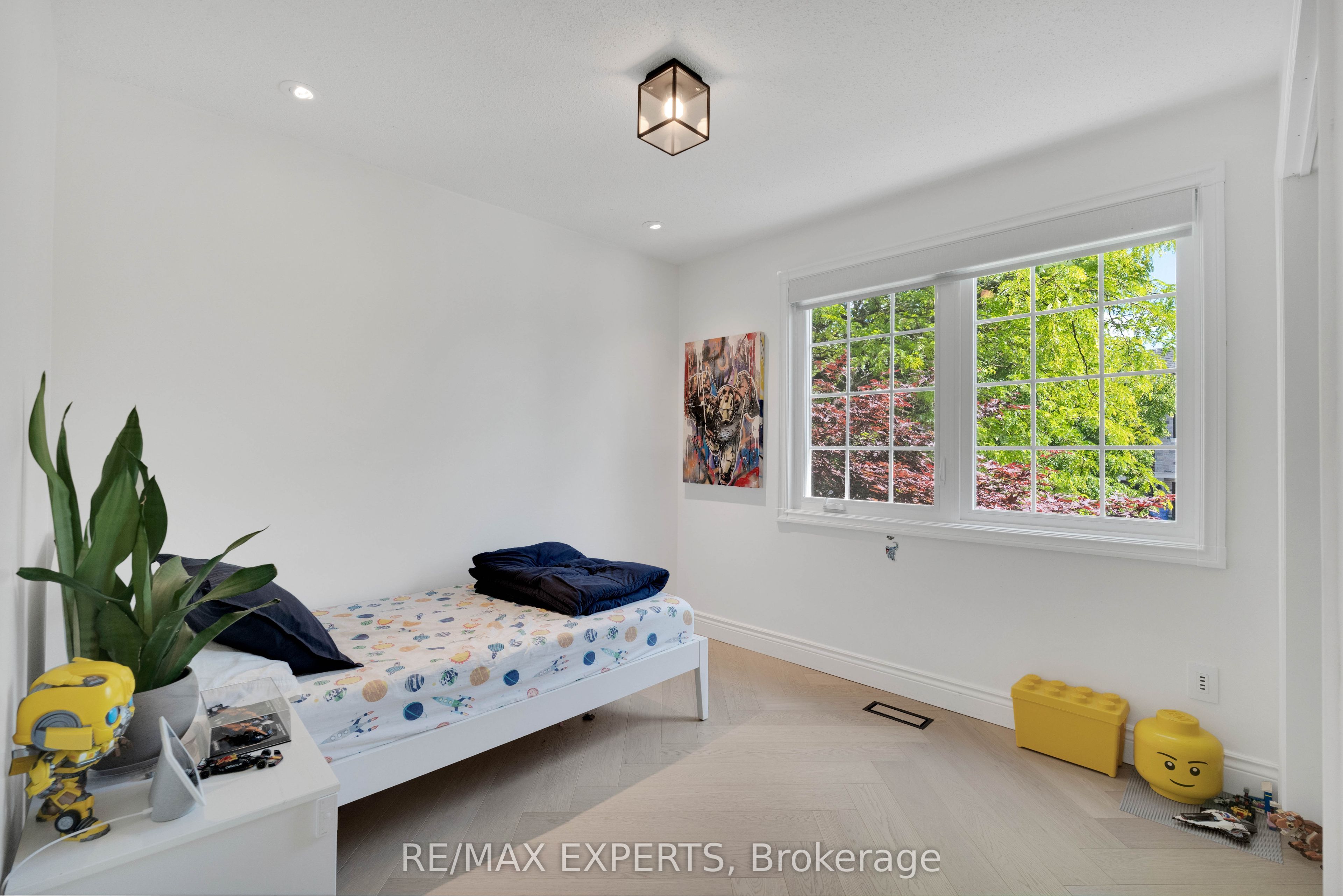 160 Burton Grove Property Photo 24