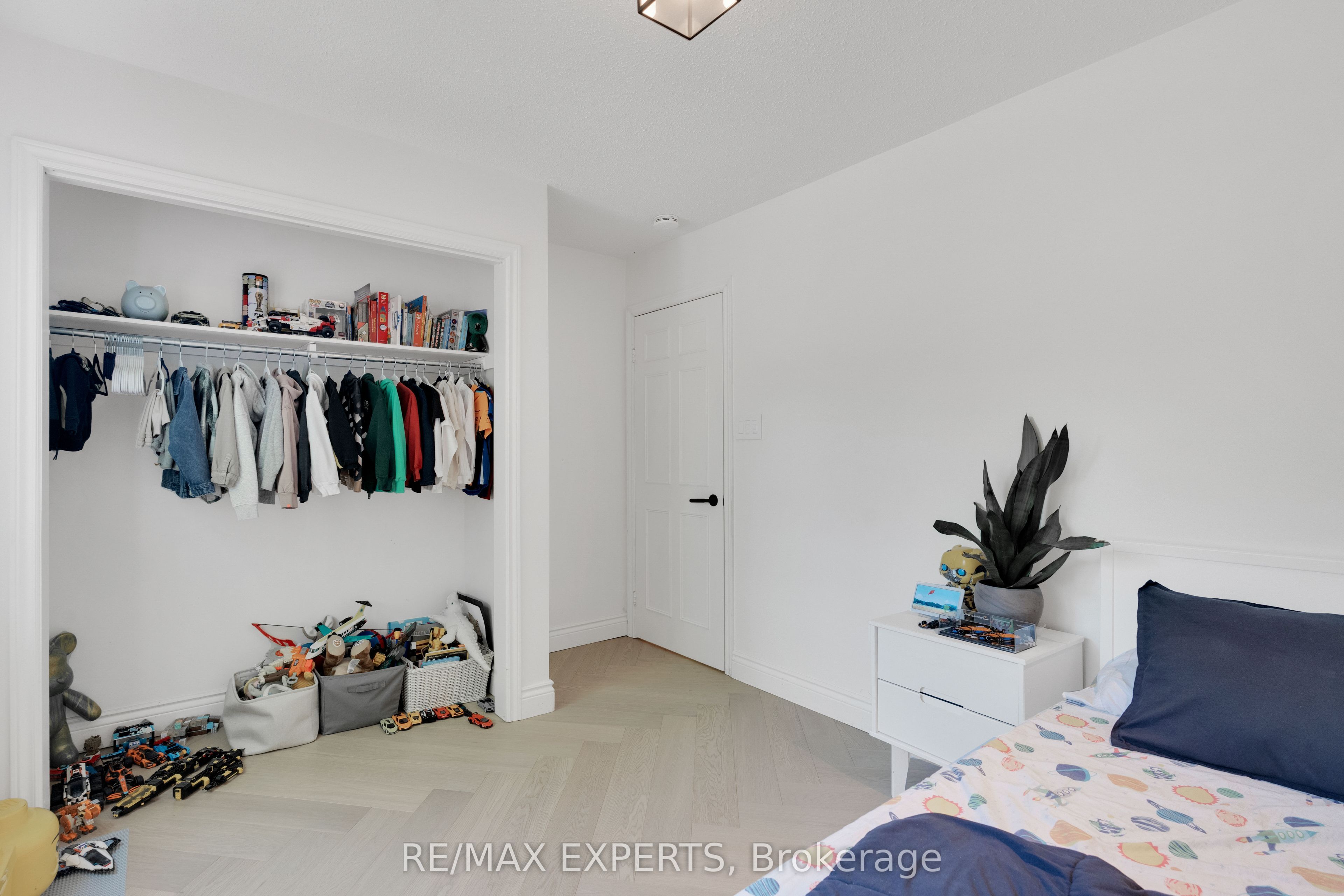 160 Burton Grove Property Photo 25