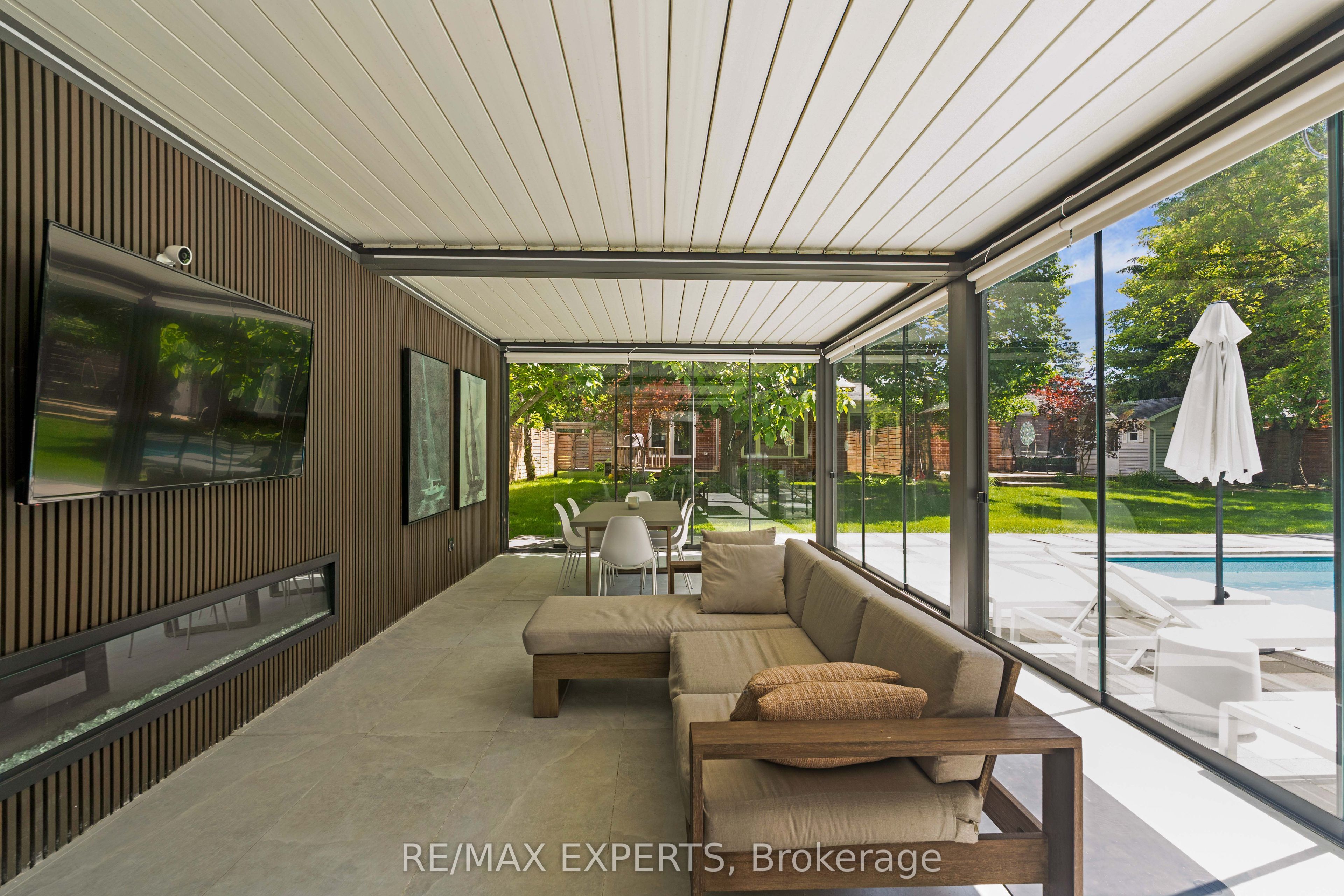 160 Burton Grove Property Photo 33