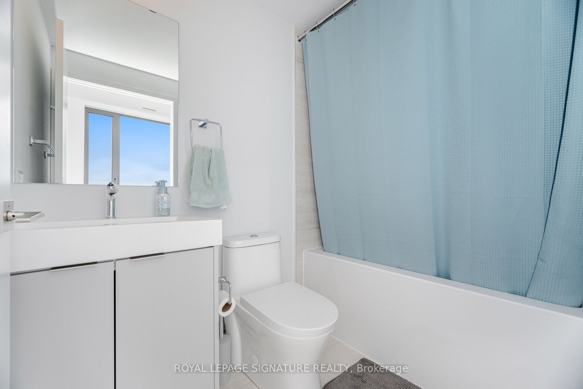2920 Highway 7 Road 3304 Property Photo 20
