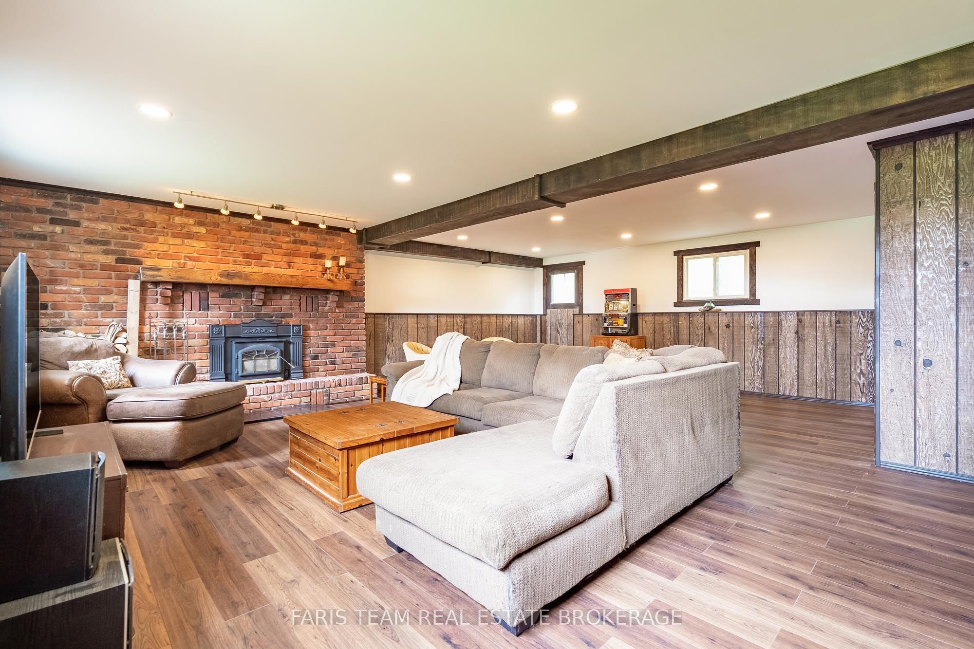 3114 Innisfil Beach Road Property Photo 22