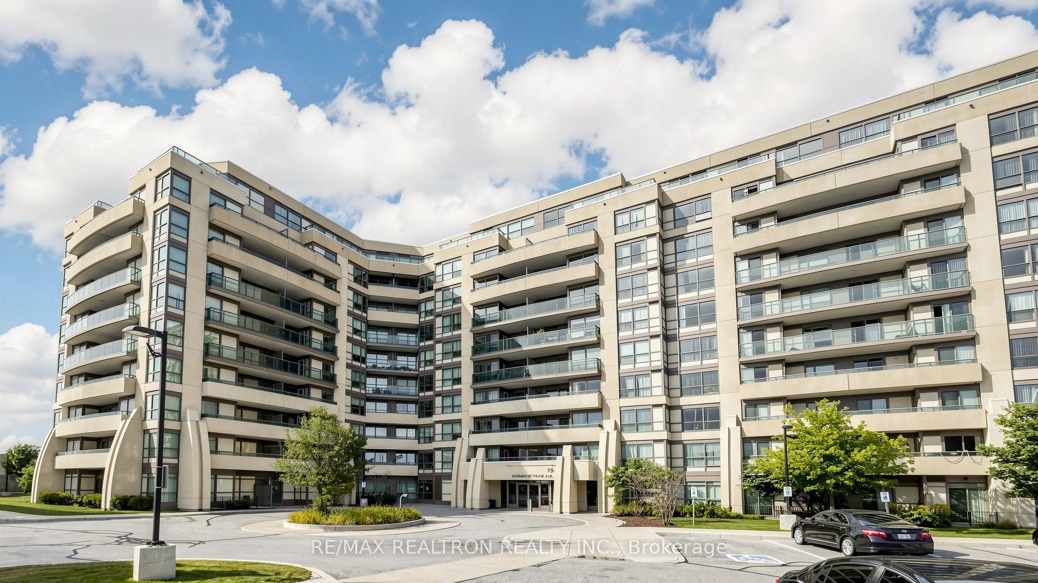 75 Norman Bethune Avenue 108 Property Photo 1