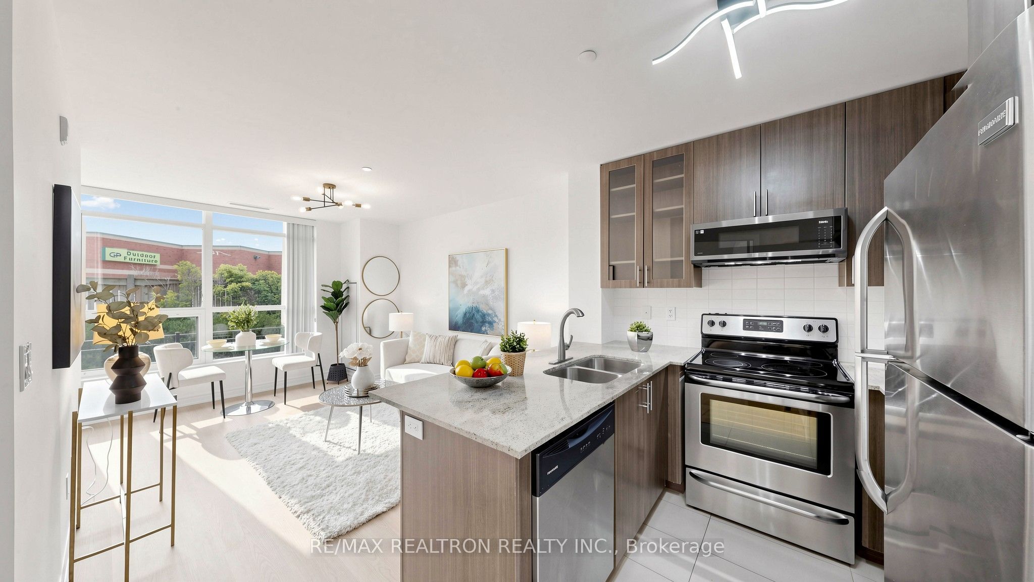 75 Norman Bethune Avenue 108 Property Photo 4