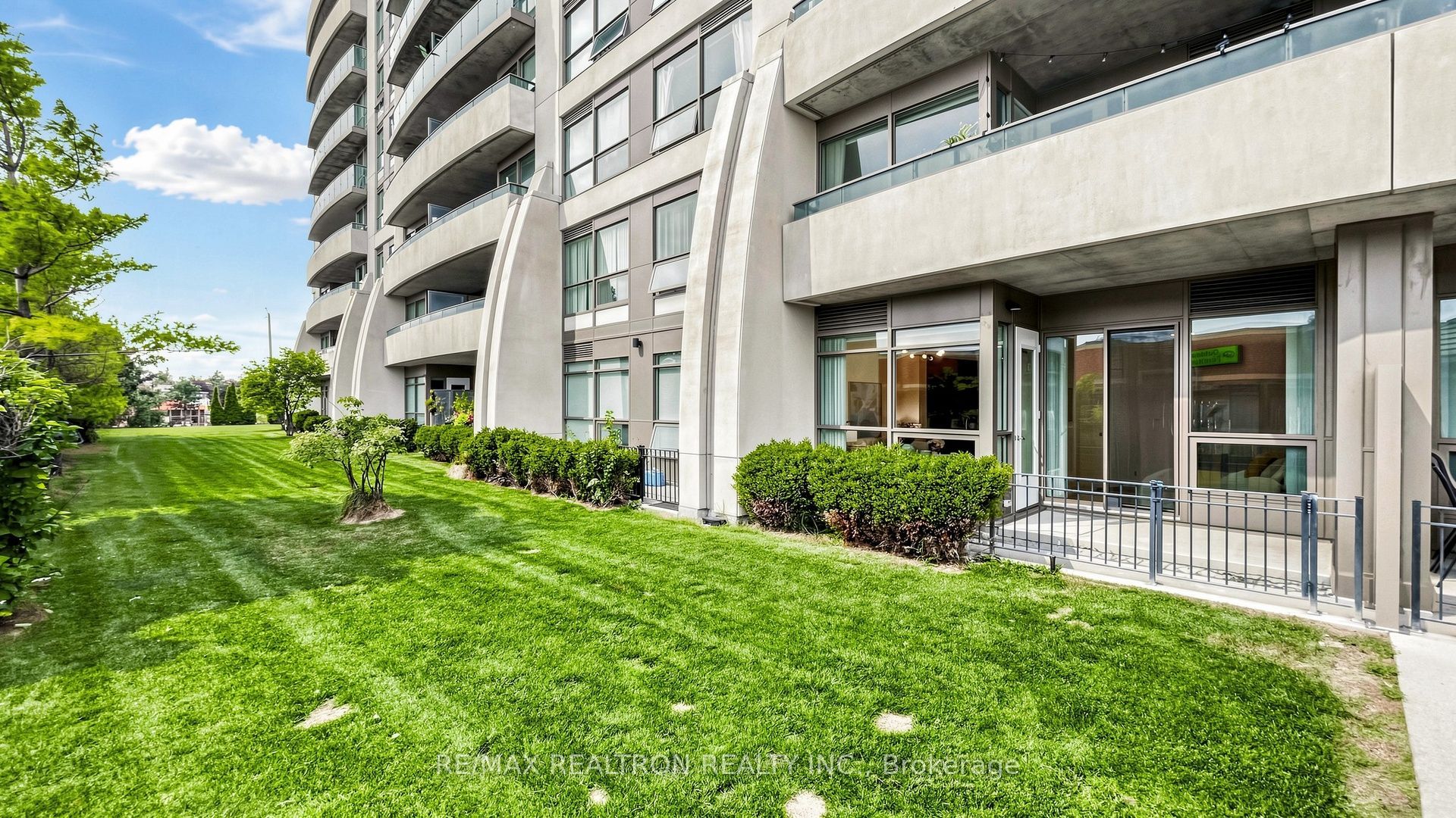 75 Norman Bethune Avenue 108 Property Photo 23
