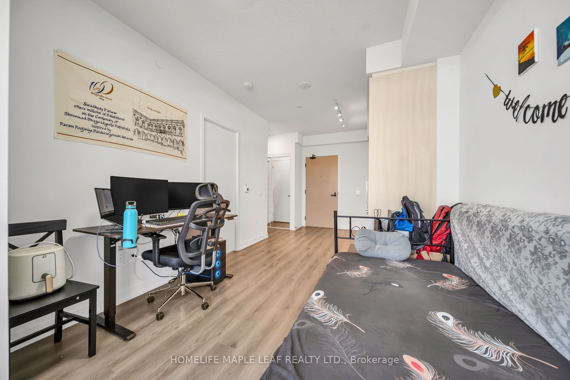 225 Commerce Street 2211 Property Photo 23
