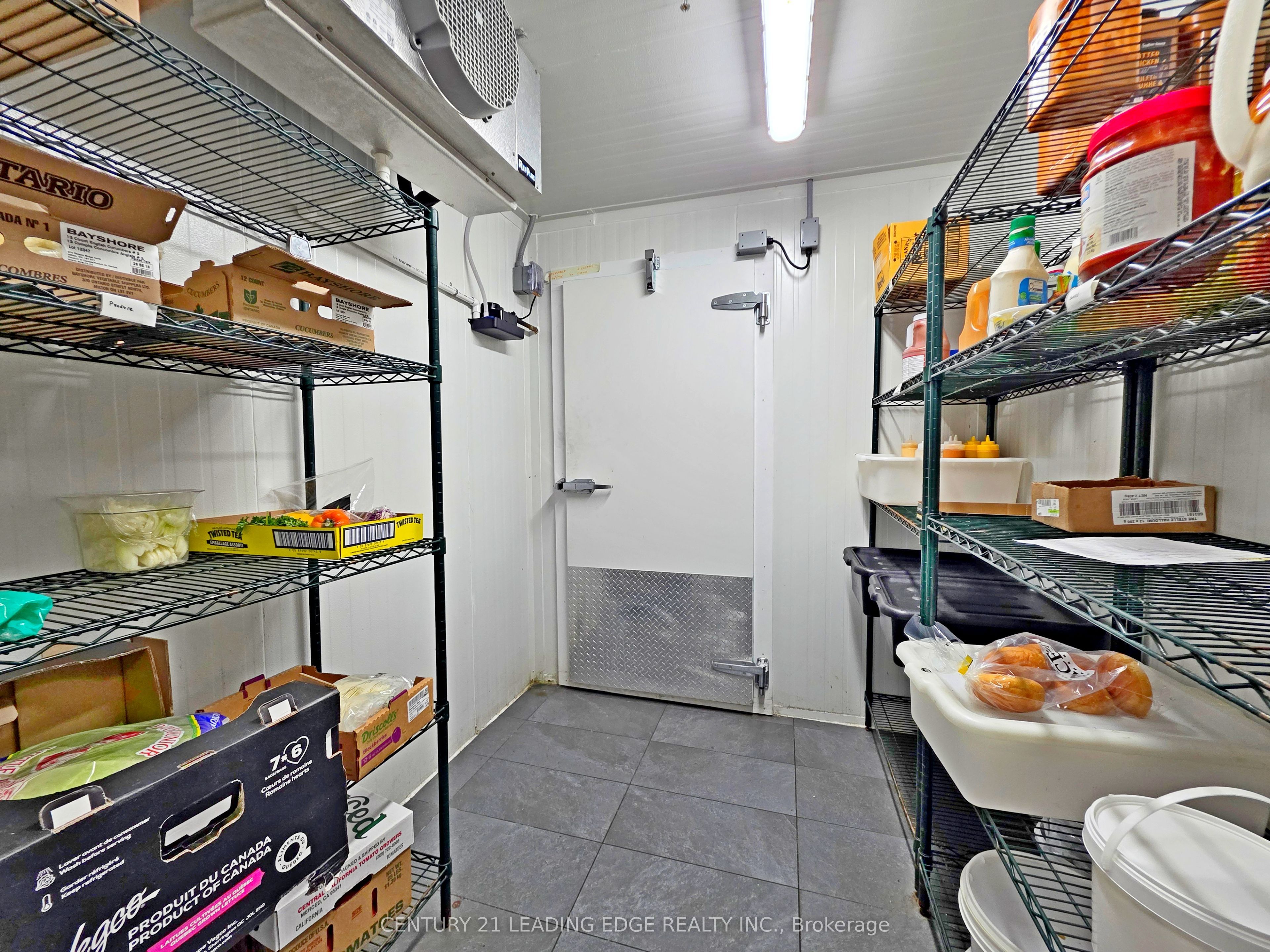 443 The Queensway South 14a Property Photo 11