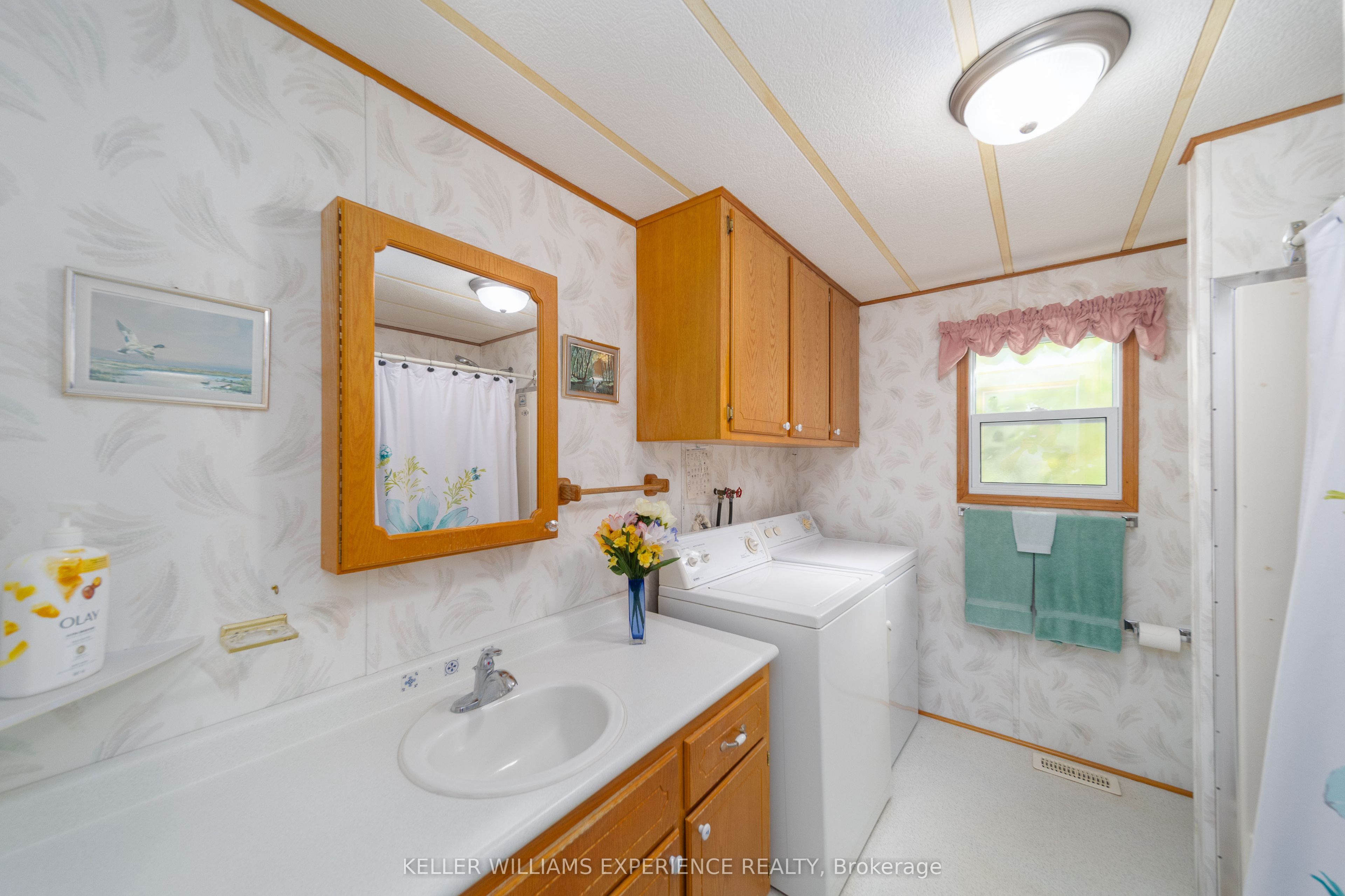 4976 25th Sideroad 27 Property Photo 8