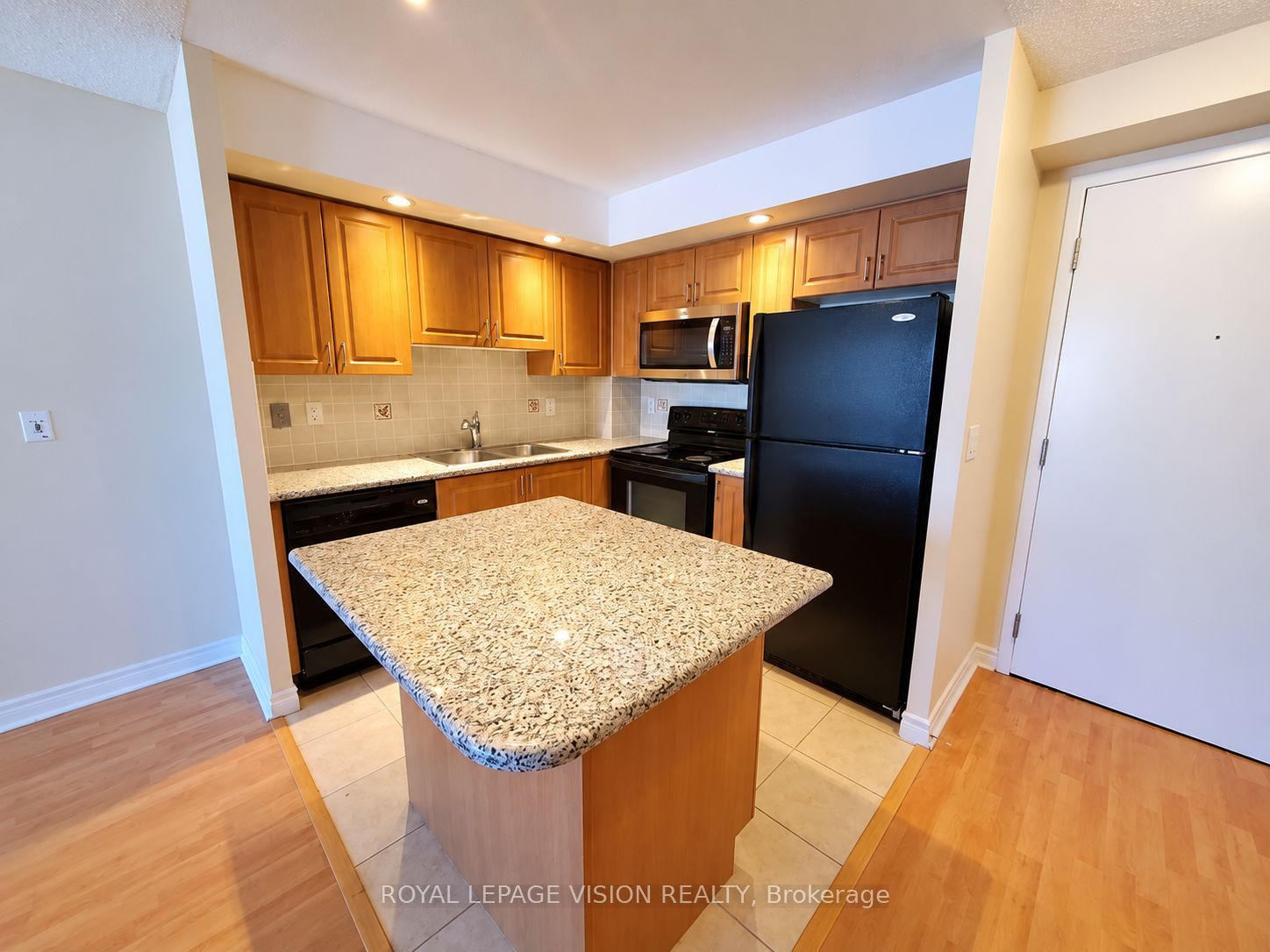 33 Cox Boulevard 327 Property Photo 1