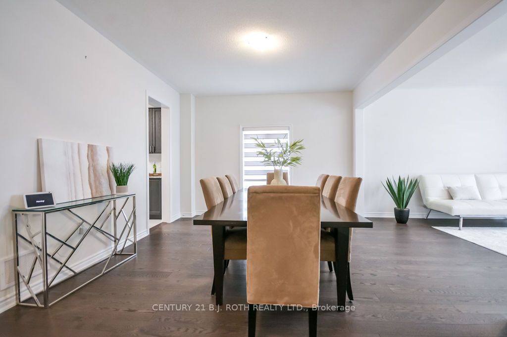 1521 Broderick Street Property Photo 9