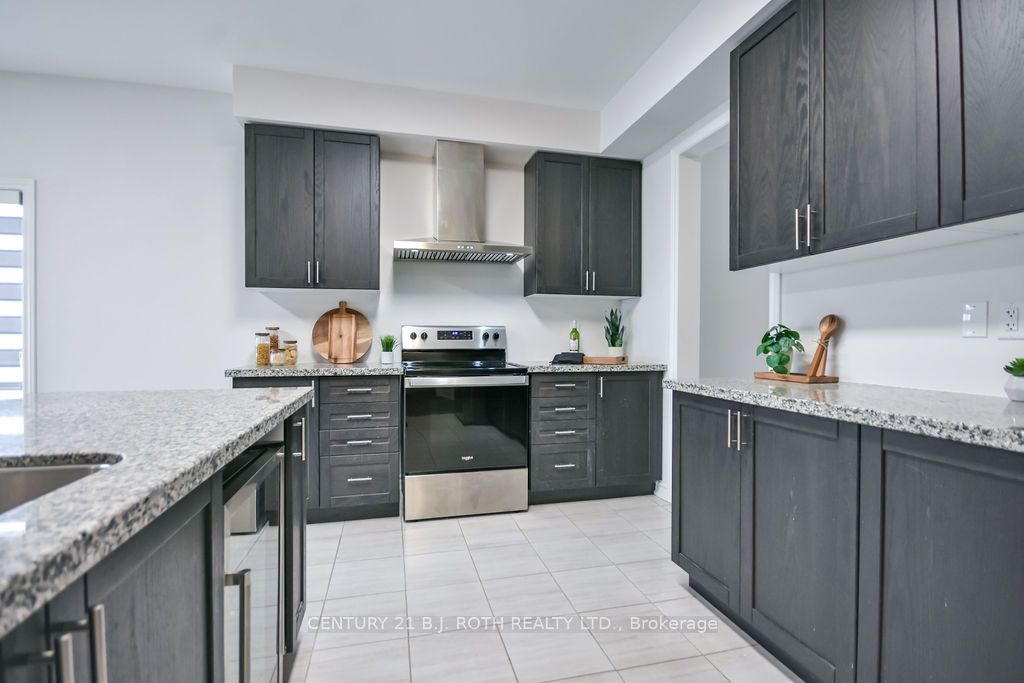 1521 Broderick Street Property Photo 13