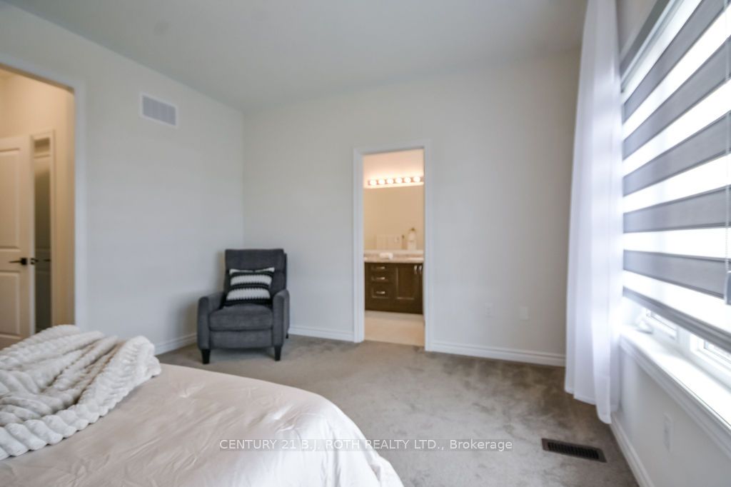 1521 Broderick Street Property Photo 22