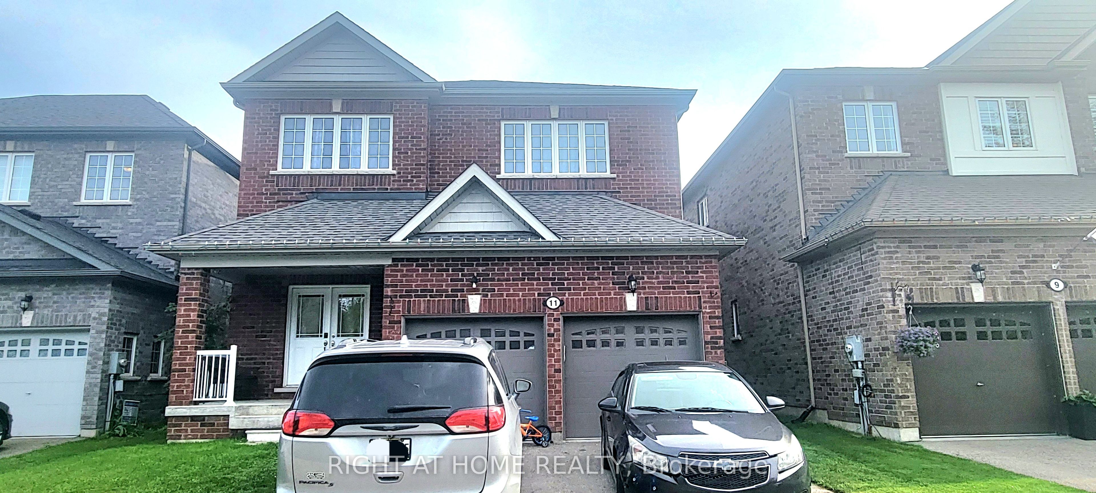 11 Richmond Park Drive Property Photo 3