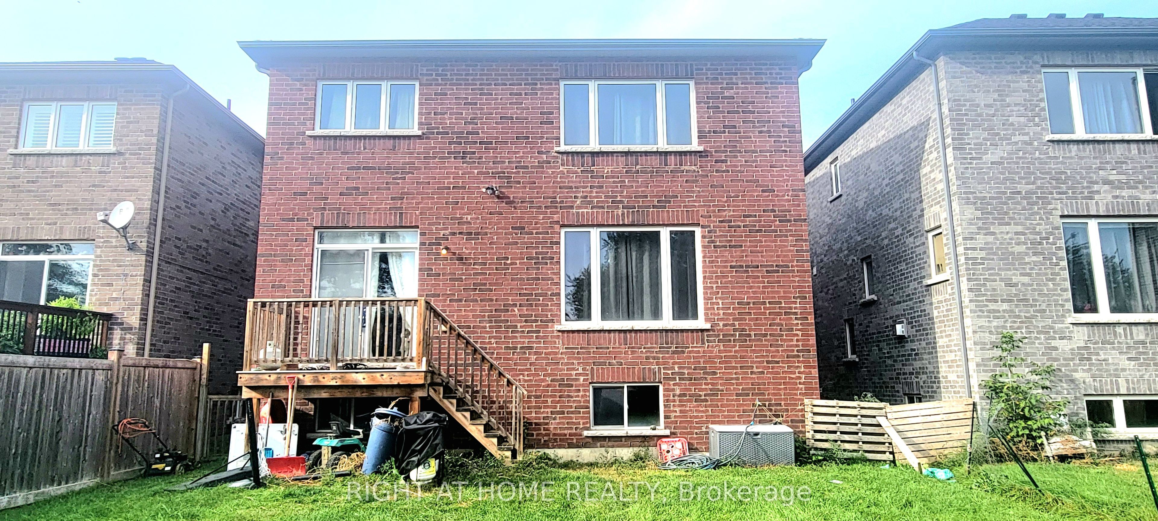 11 Richmond Park Drive Property Photo 19