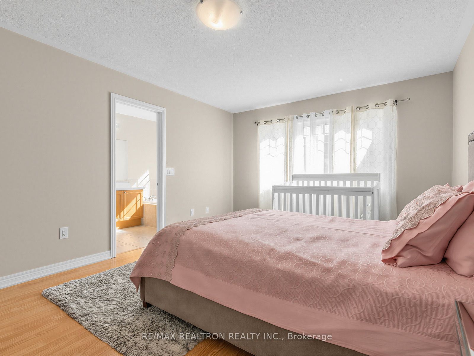 135 Windrow Street Property Photo 26