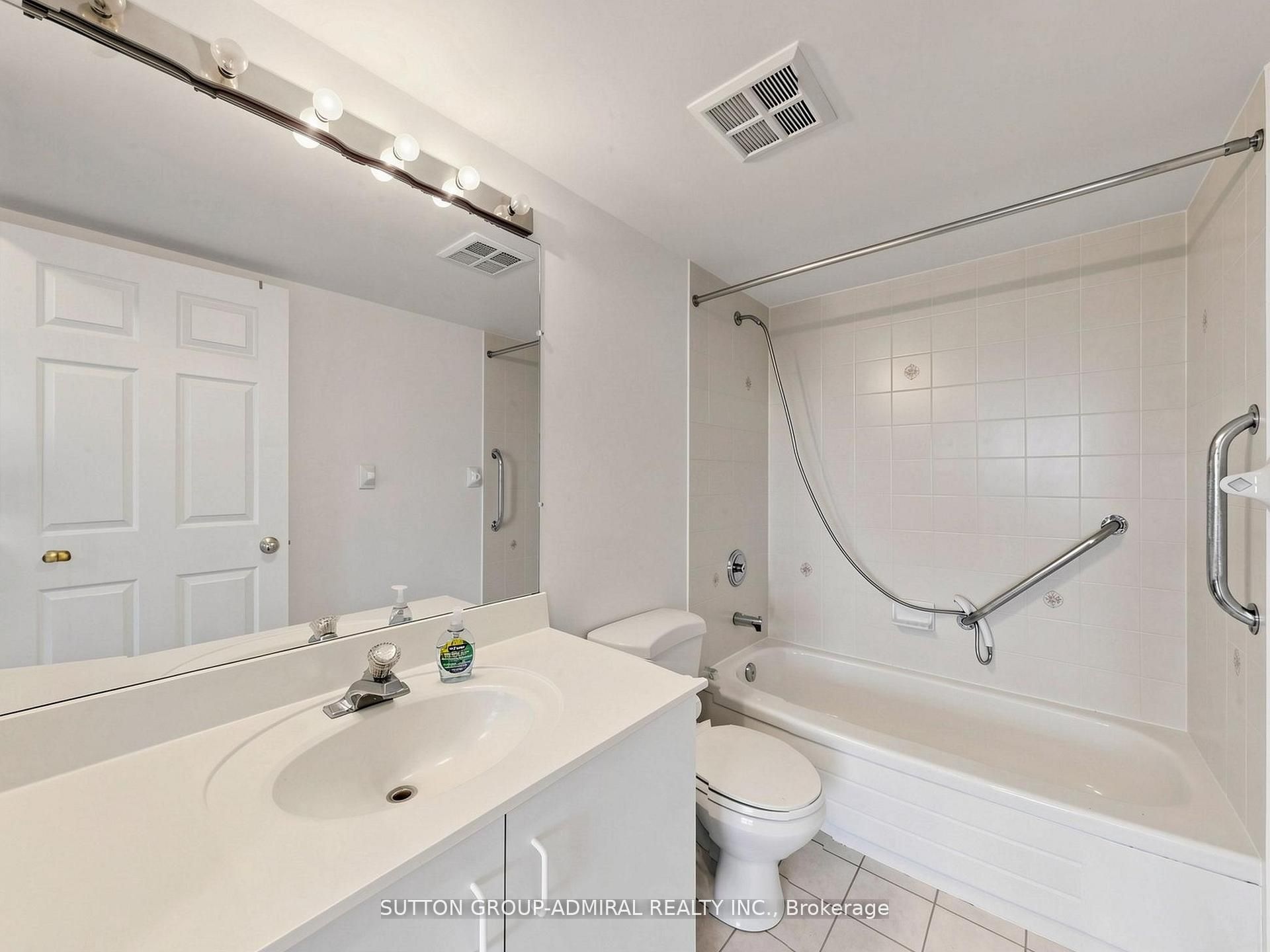 1 Emerald Lane 704 Property Photo 23