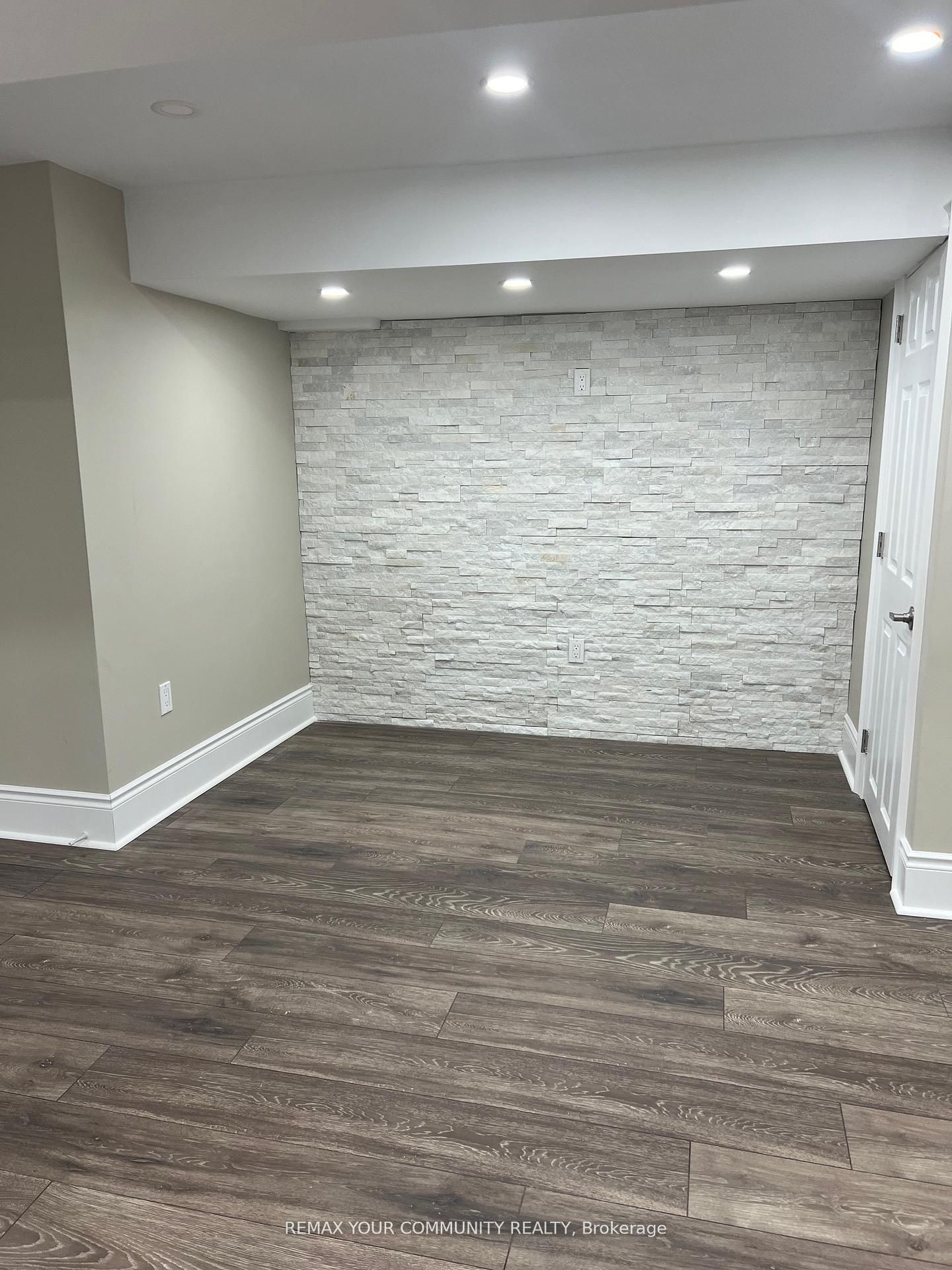 23 Irwin Avenue Property Photo 10
