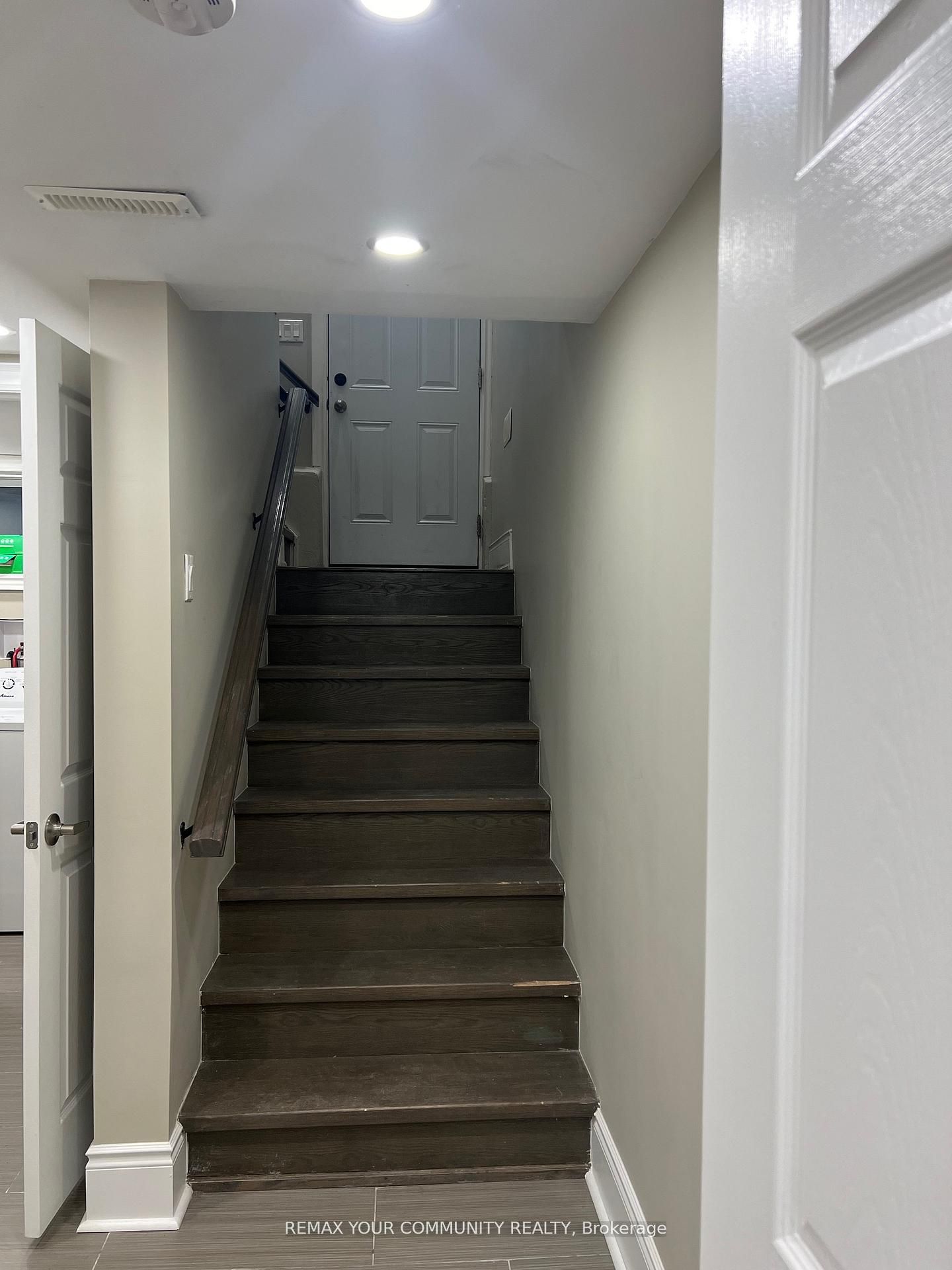23 Irwin Avenue Property Photo 12